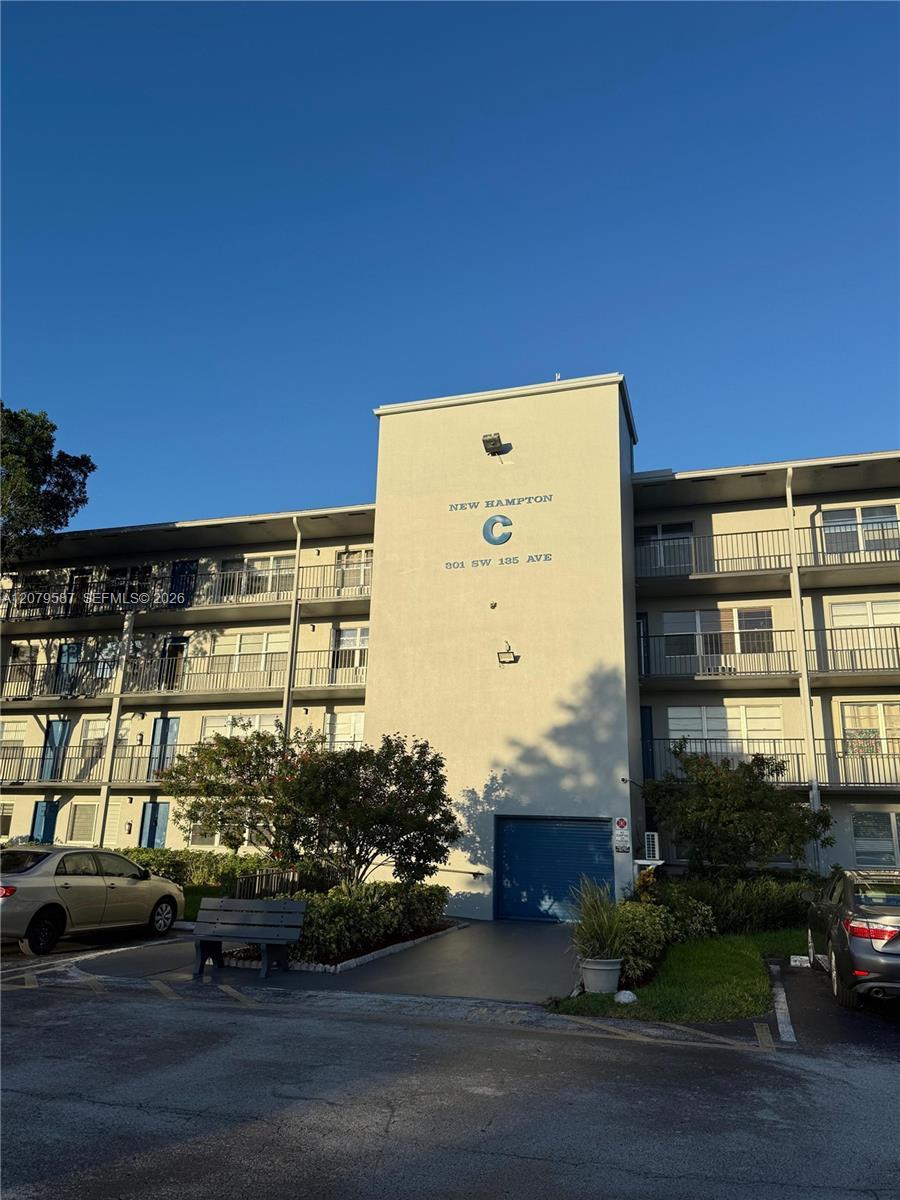 301 SW 135th Ave # 402C, Pembroke Pines FL 33027 photo 3