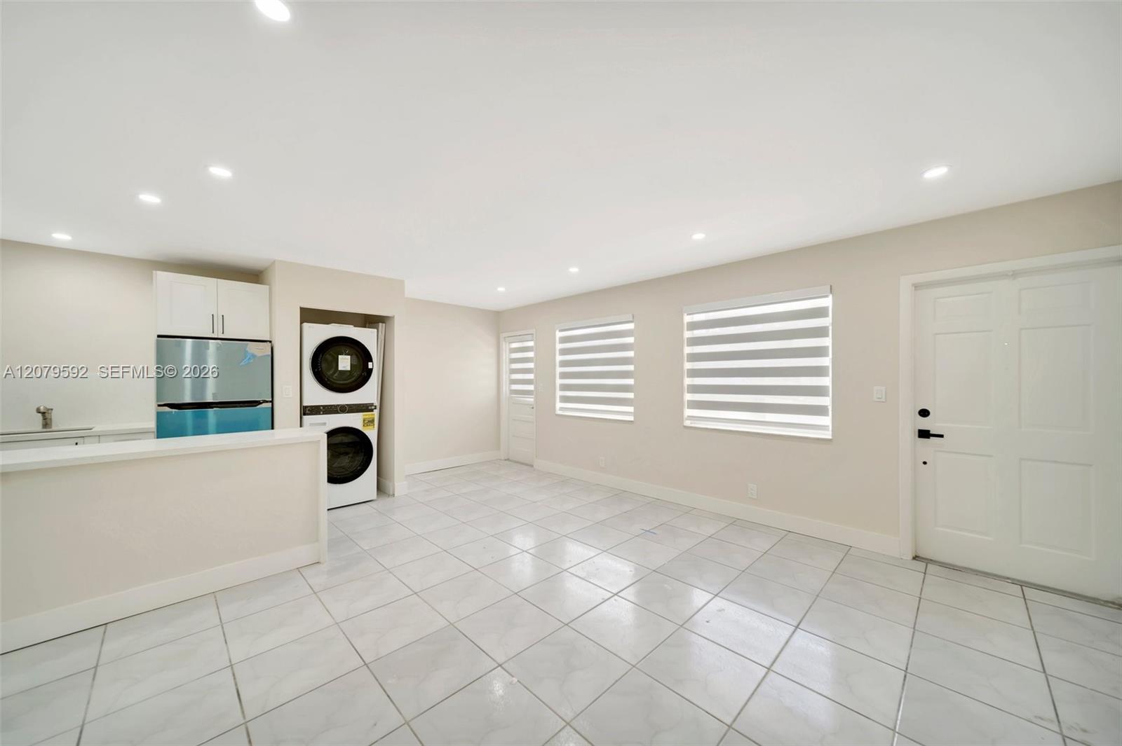 4051 NE 13th Ave # 3, Oakland Park FL 33334 photo 4