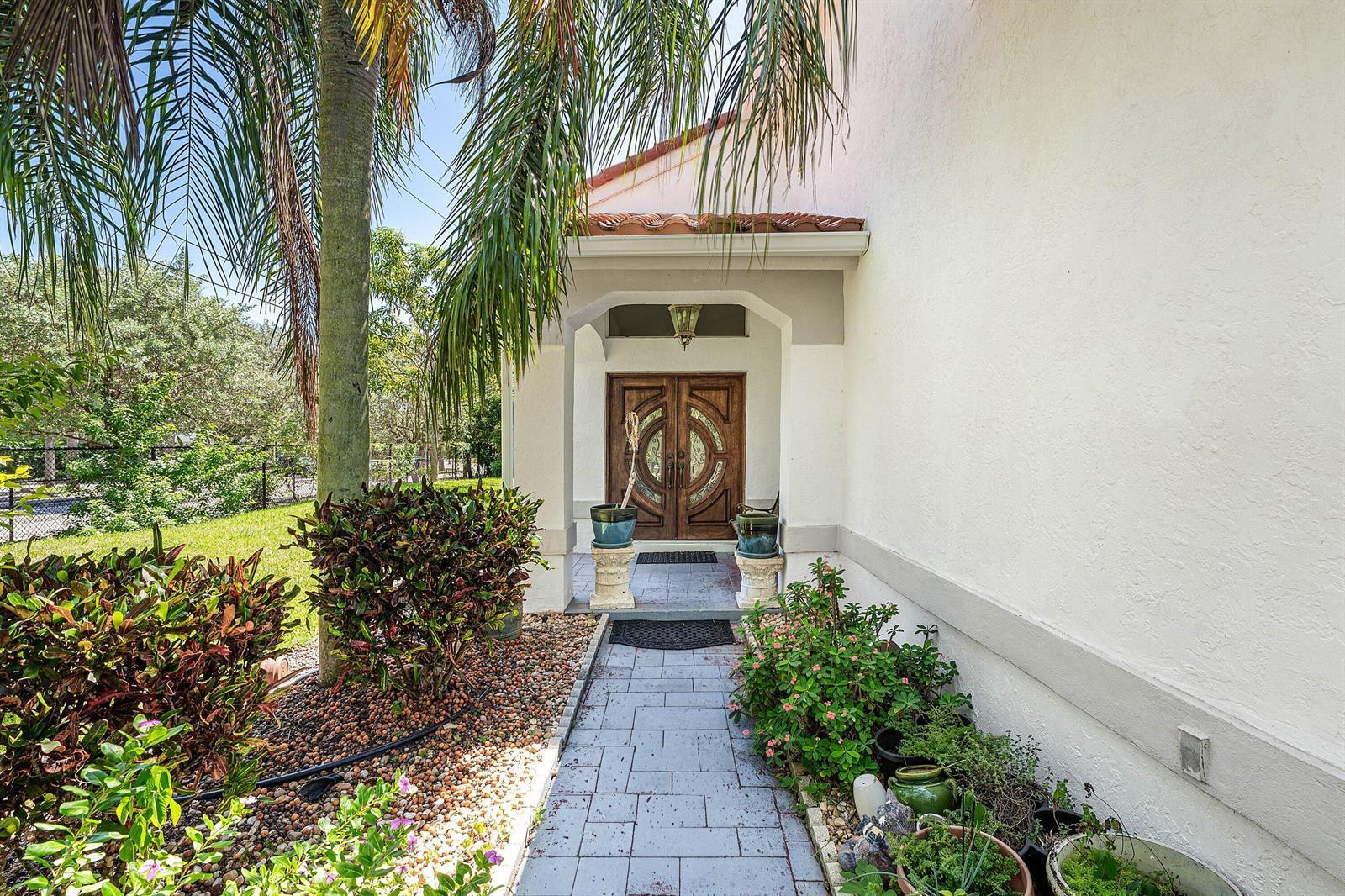 2350 NW 5TH Avenue, Boca Raton FL 33431 photo 4