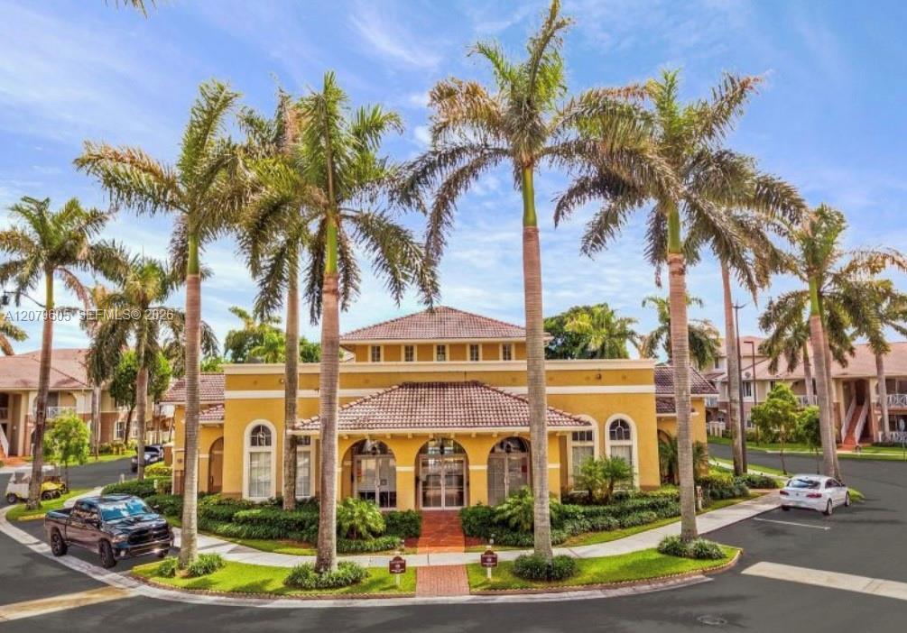 8956 W Flagler St # 208, Miami FL 33174