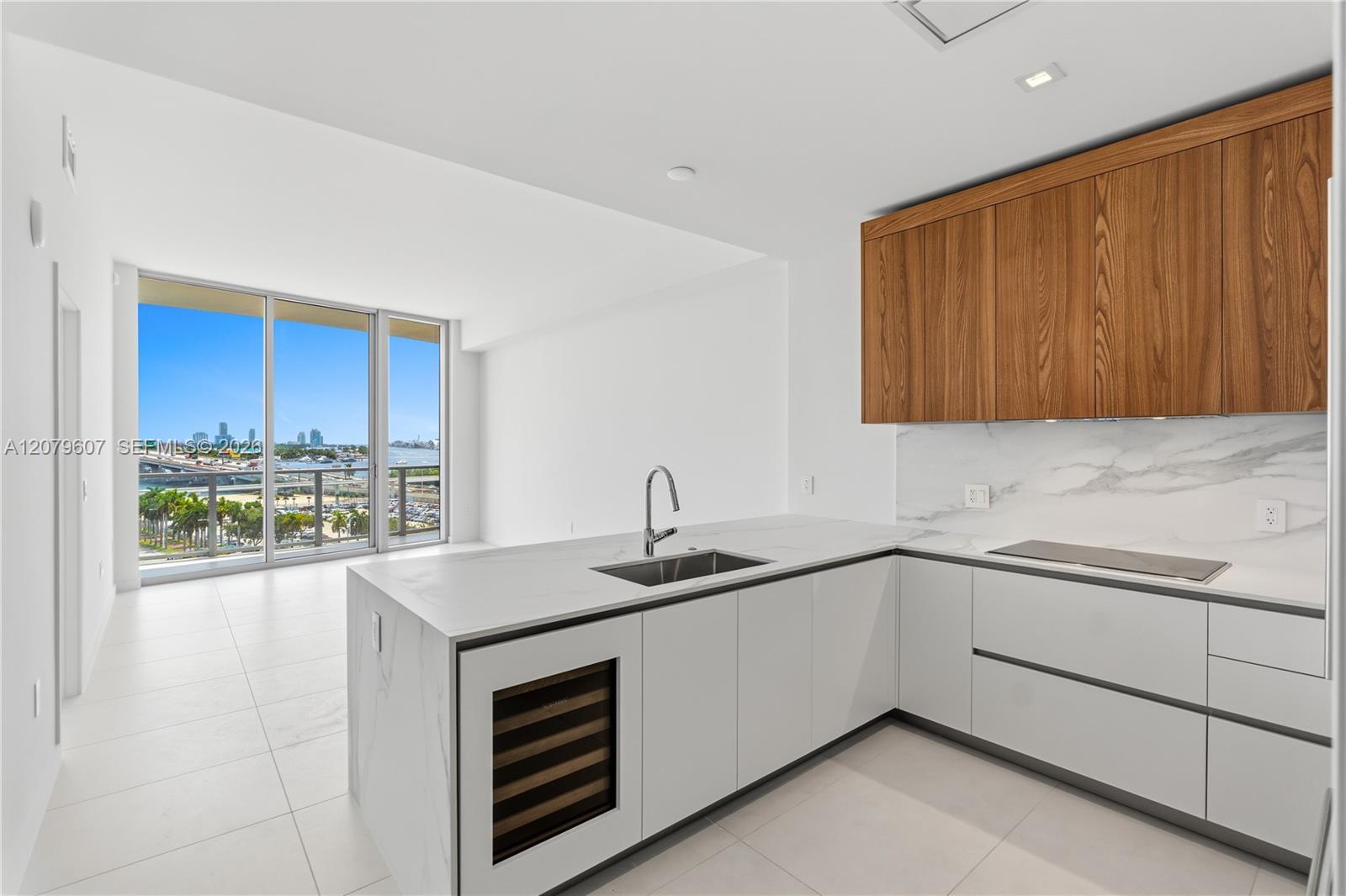 1400 Biscayne Blvd # 804, Miami FL 33132