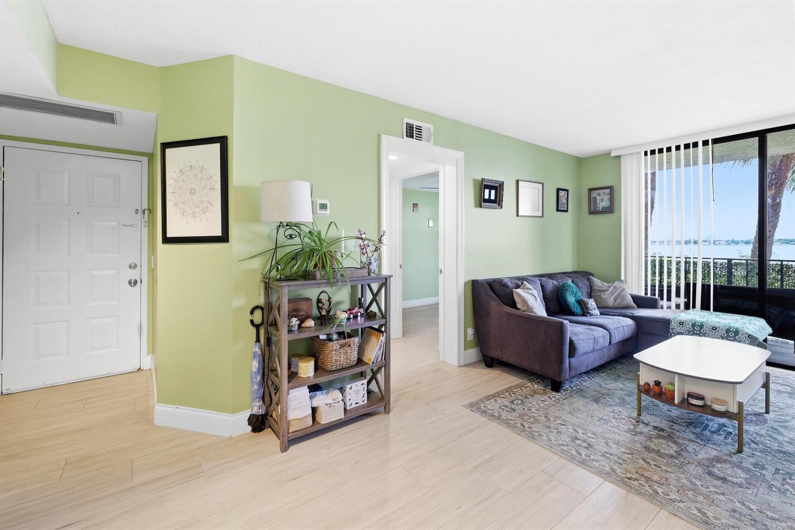 760 EXECUTIVE CENTER Drive # 24, West Palm Beach FL 33401 photo 3