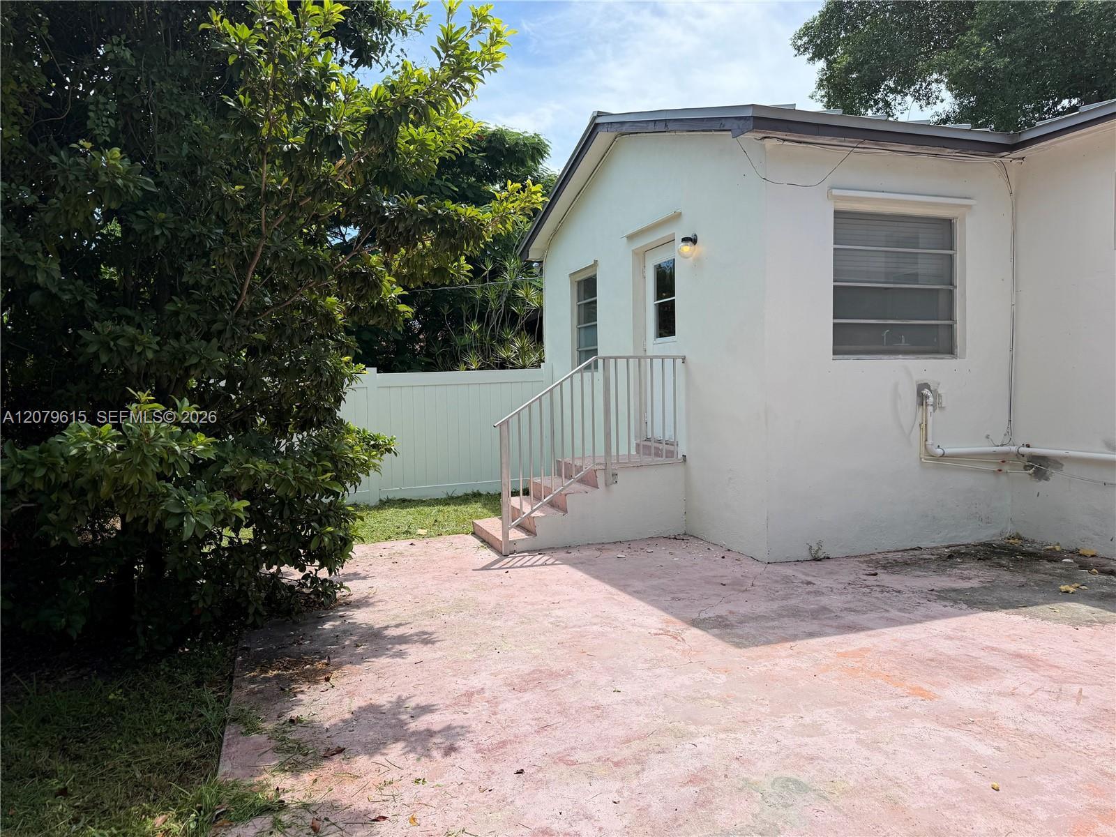 2725 SW 82 Avenue # A, Miami FL 33155 photo 2