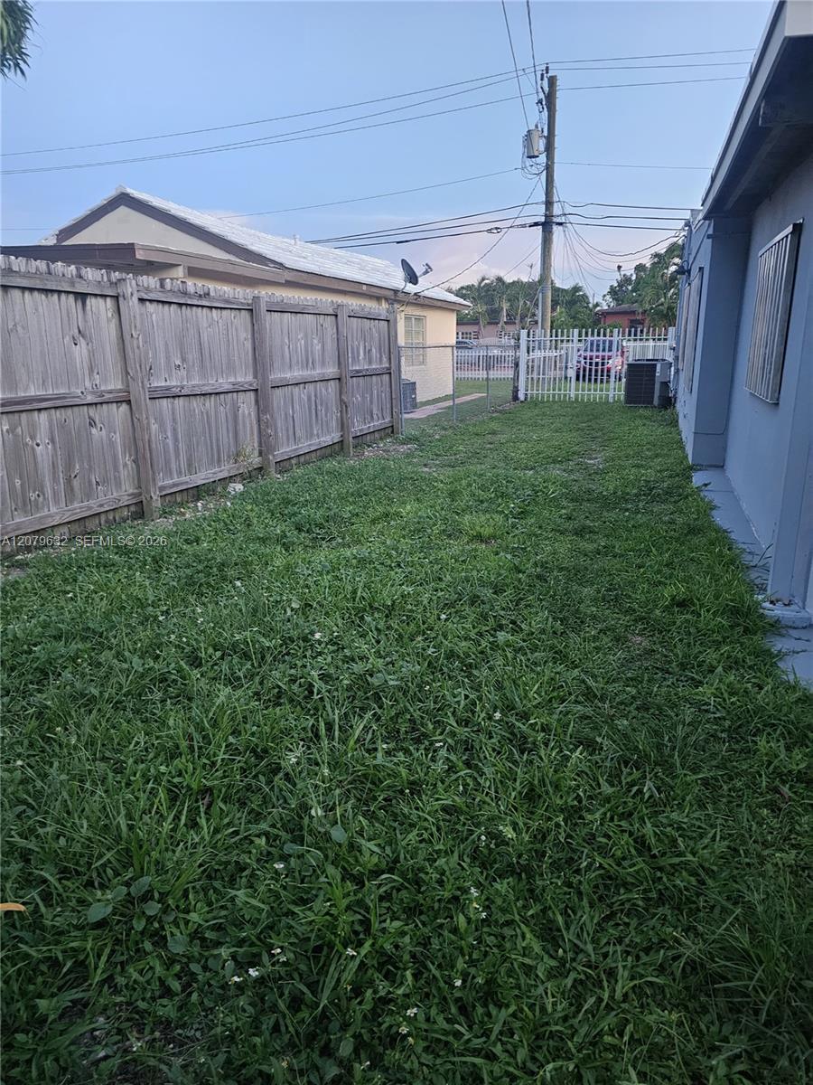 6847 SW 13th St, Miami FL 33144 photo 3