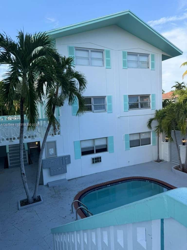 421 NE 68th St # 8, Miami FL 33138 photo 4