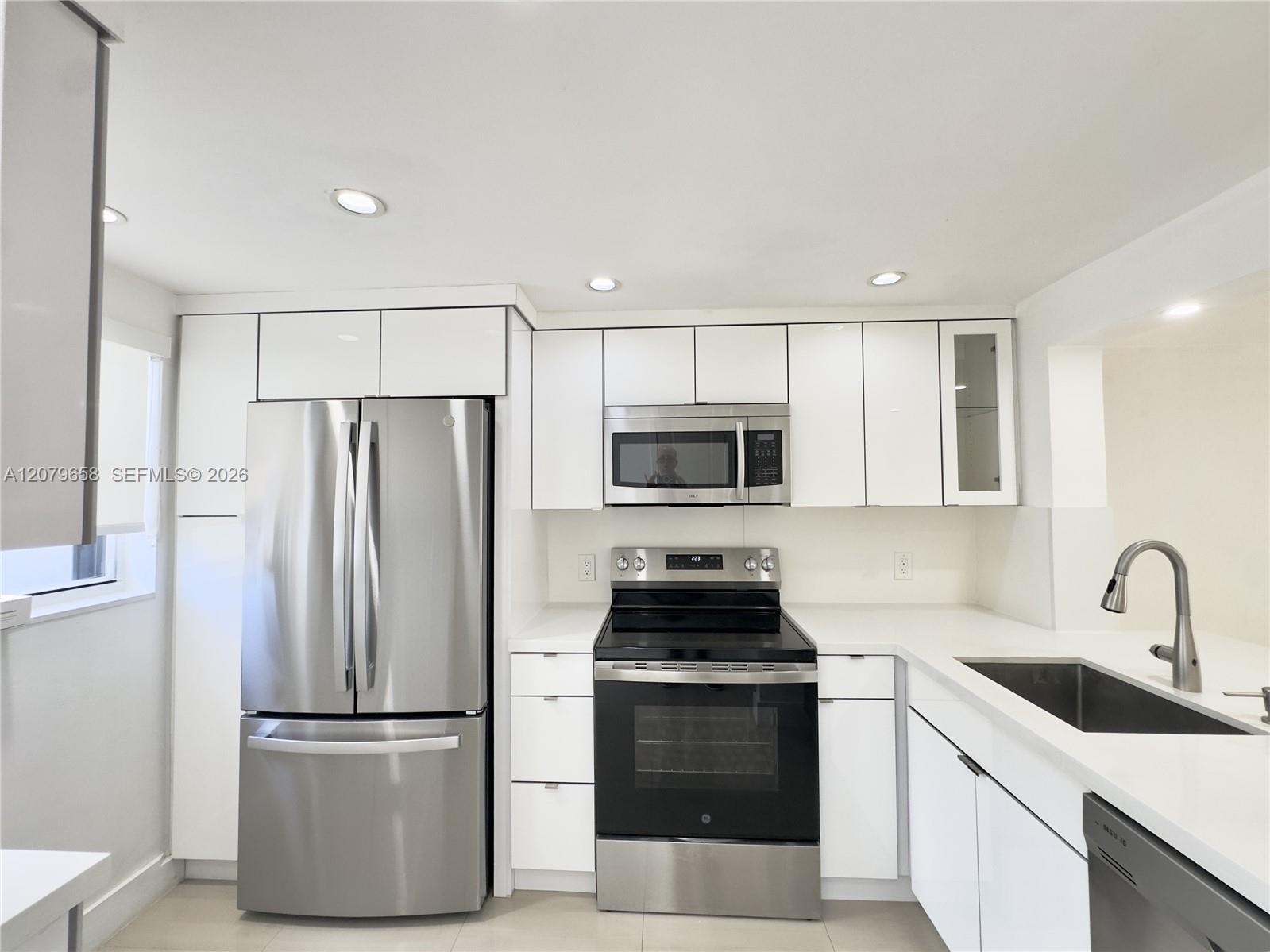 8010 SW 152nd Ave # 211, Miami FL 33193 photo 4
