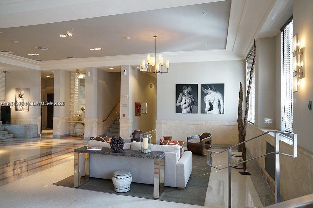 435 21st St # 215, Miami Beach FL 33139