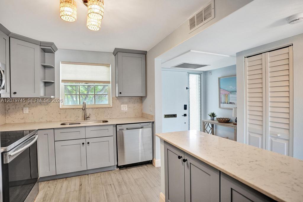 769 Jeffery St # 205, Boca Raton FL 33487 photo 2