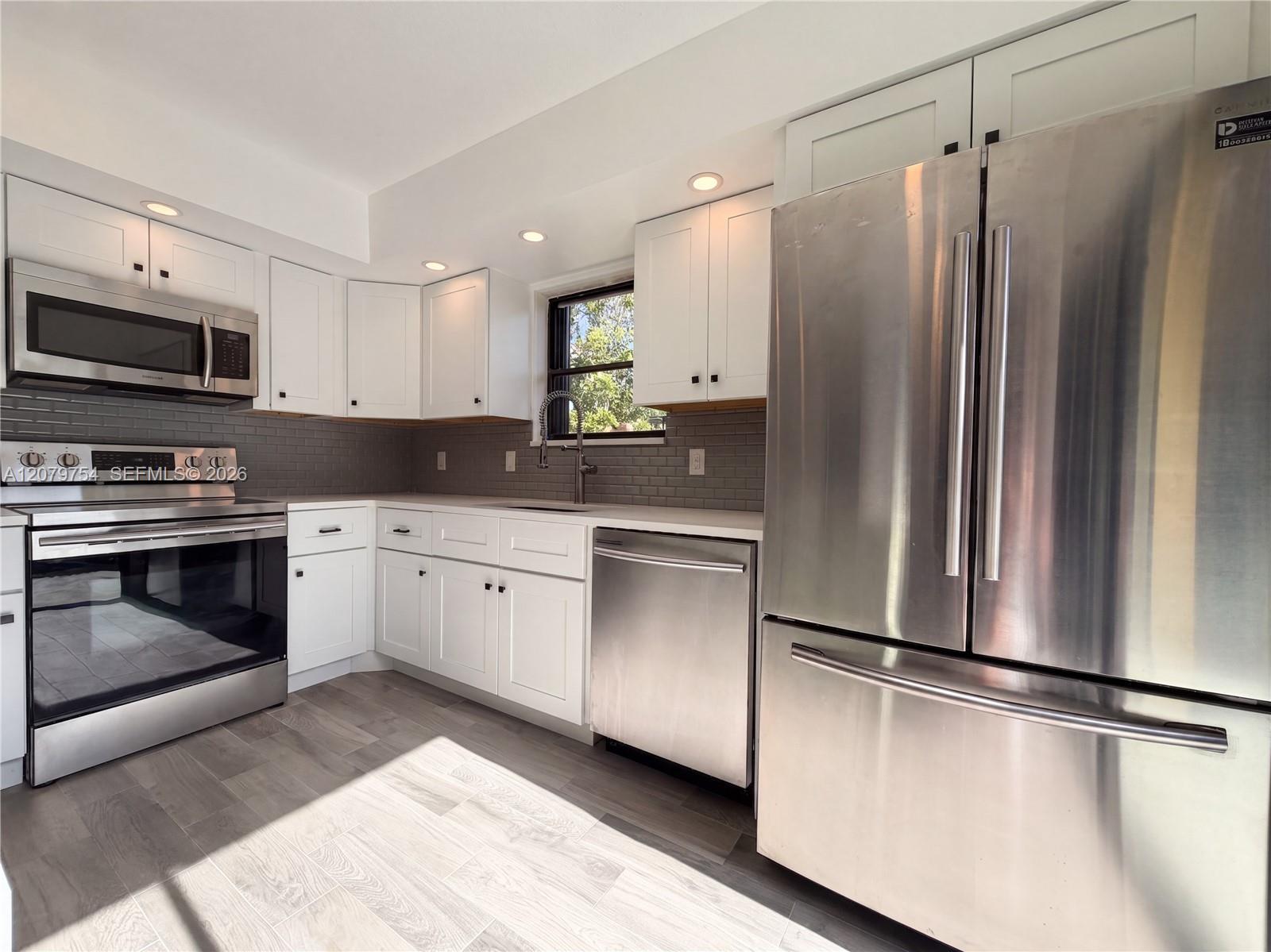 110 N Delaware Blvd # 10C, Jupiter FL 33458 photo 2