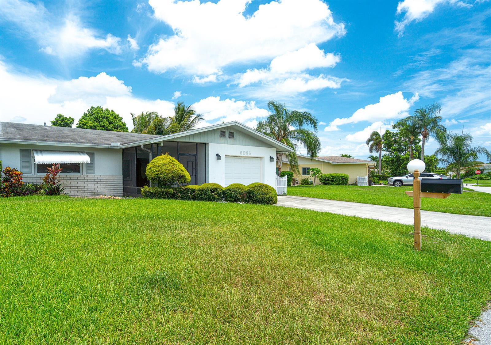6085 Stanley Lane, Delray Beach FL 33484 photo 2