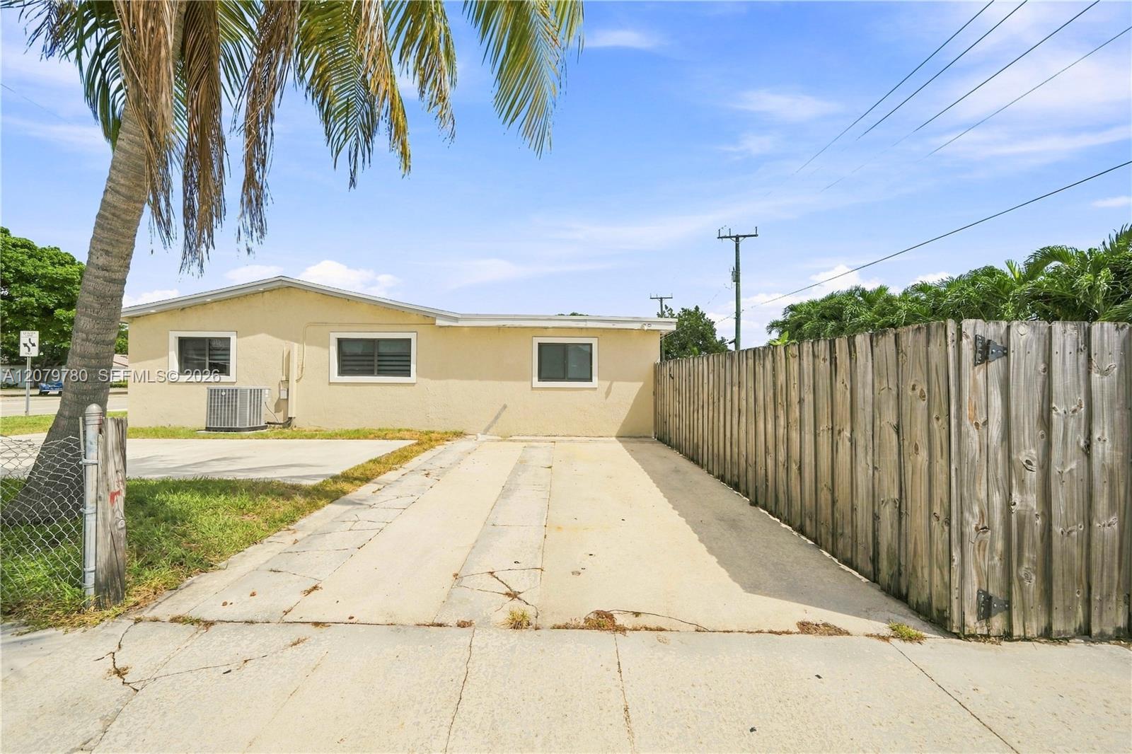 4041 W 8th Ave, Hialeah FL 33012 photo 5