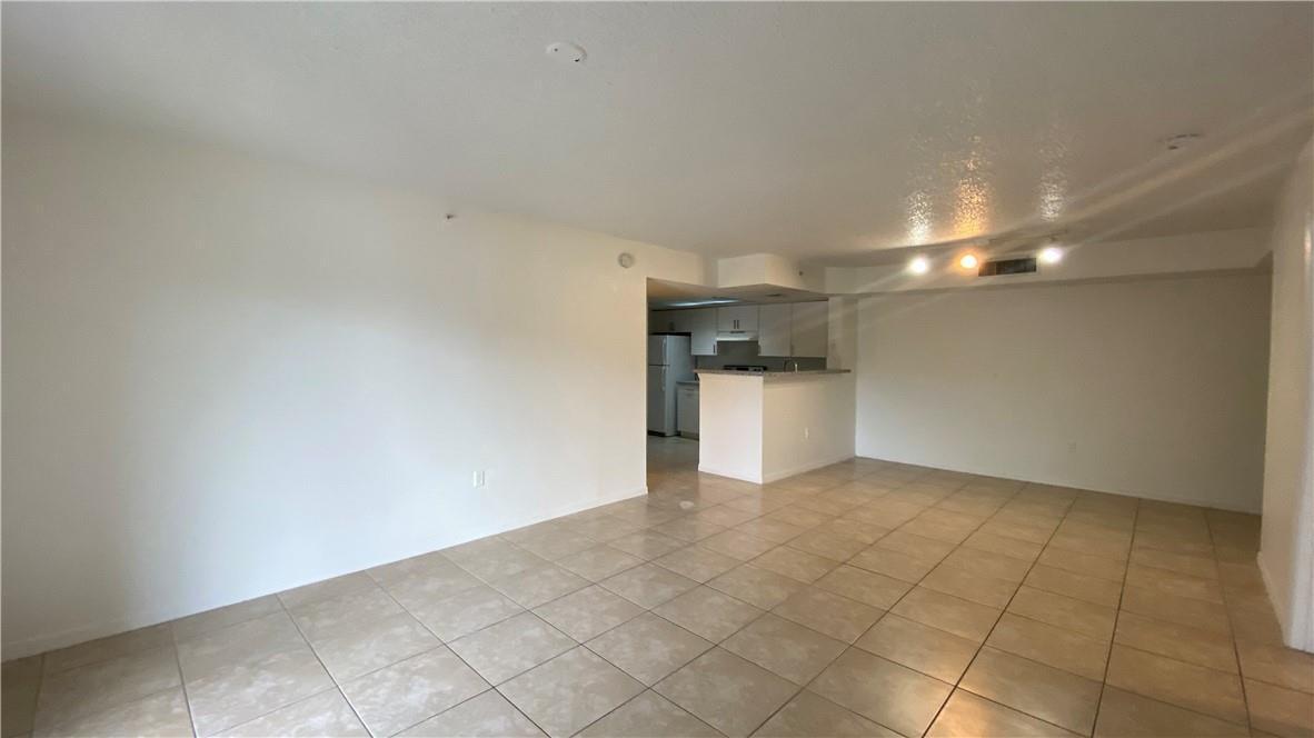 5045 WILES Road # 205, Coconut Creek FL 33073 photo 3
