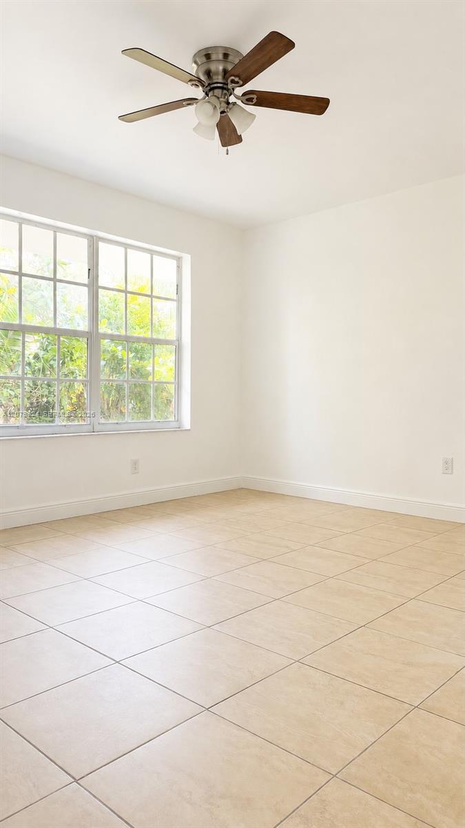 1421 NE 148th St # 2, Miami FL 33161 photo 2