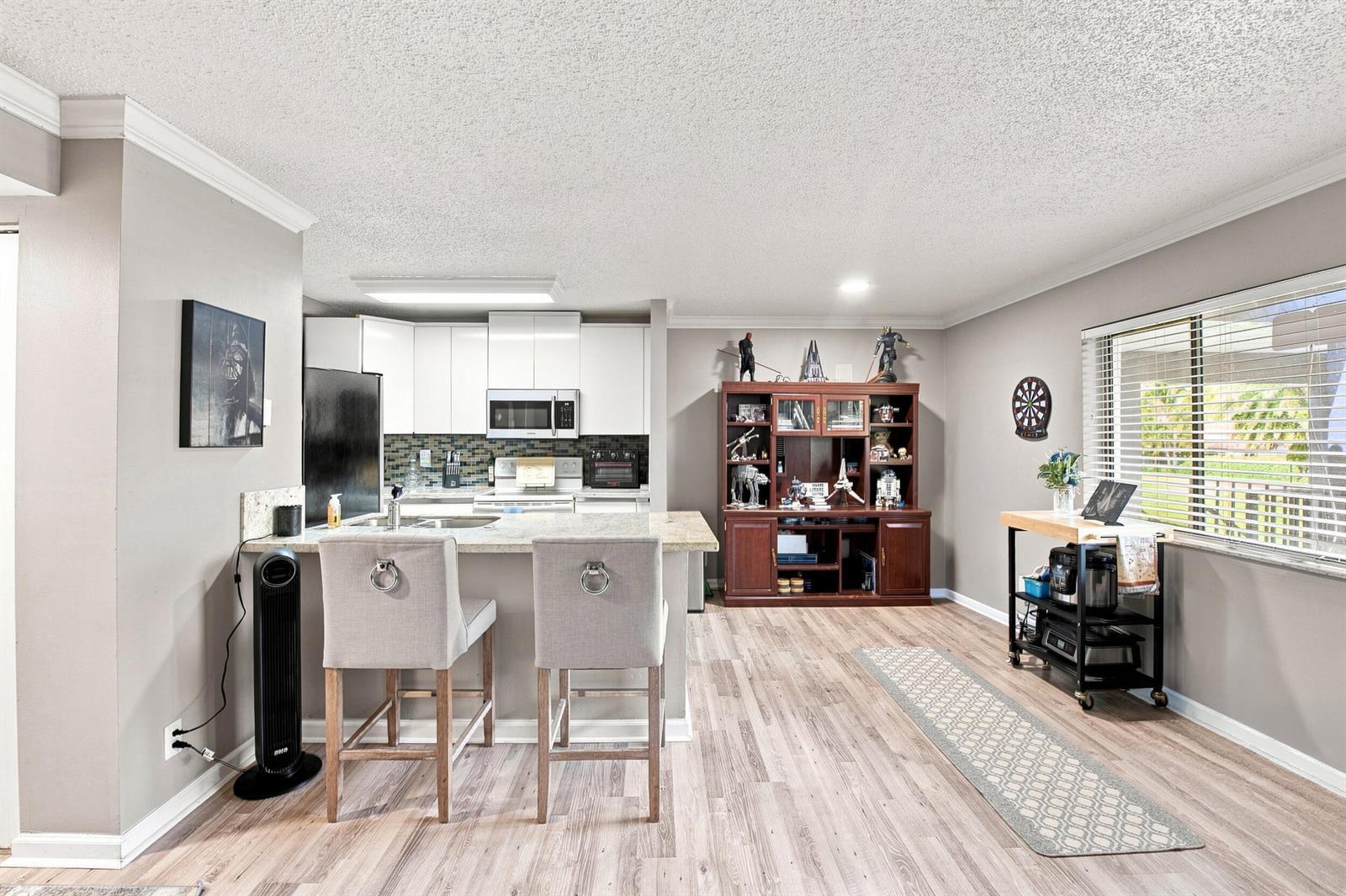711 FOREST CLUB Drive # 119, Wellington FL 33414 photo 4