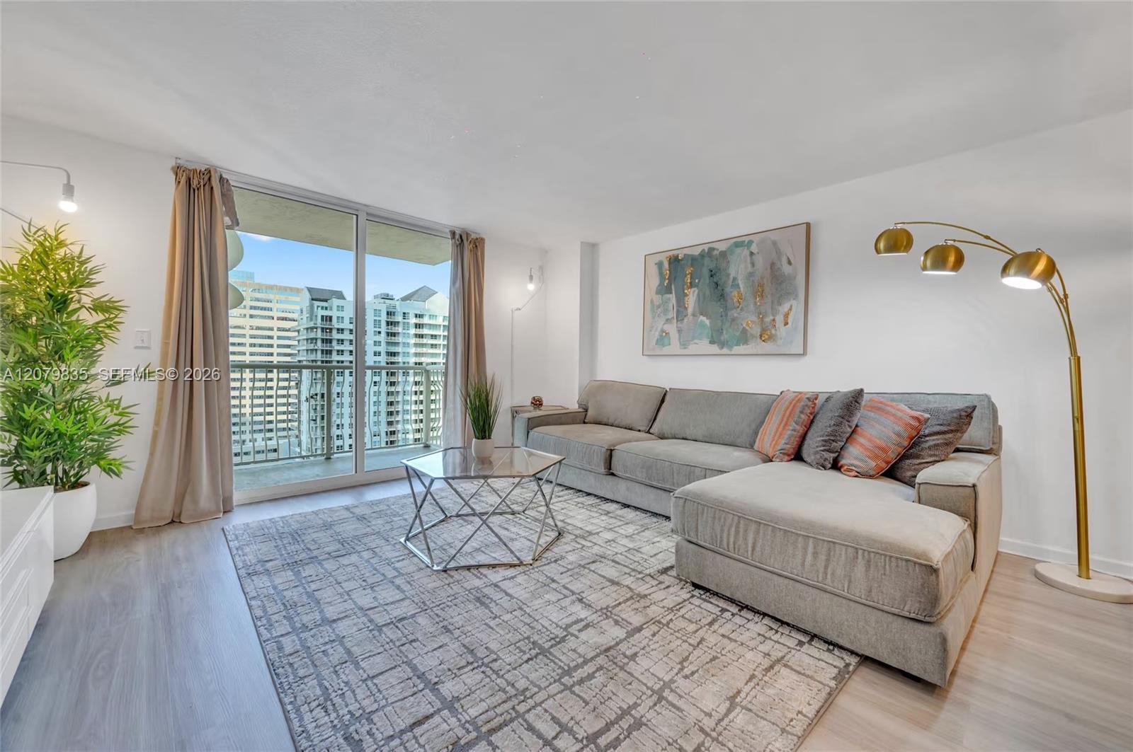 1200 Brickell Bay Dr # 2904, Miami FL 33131 photo 4
