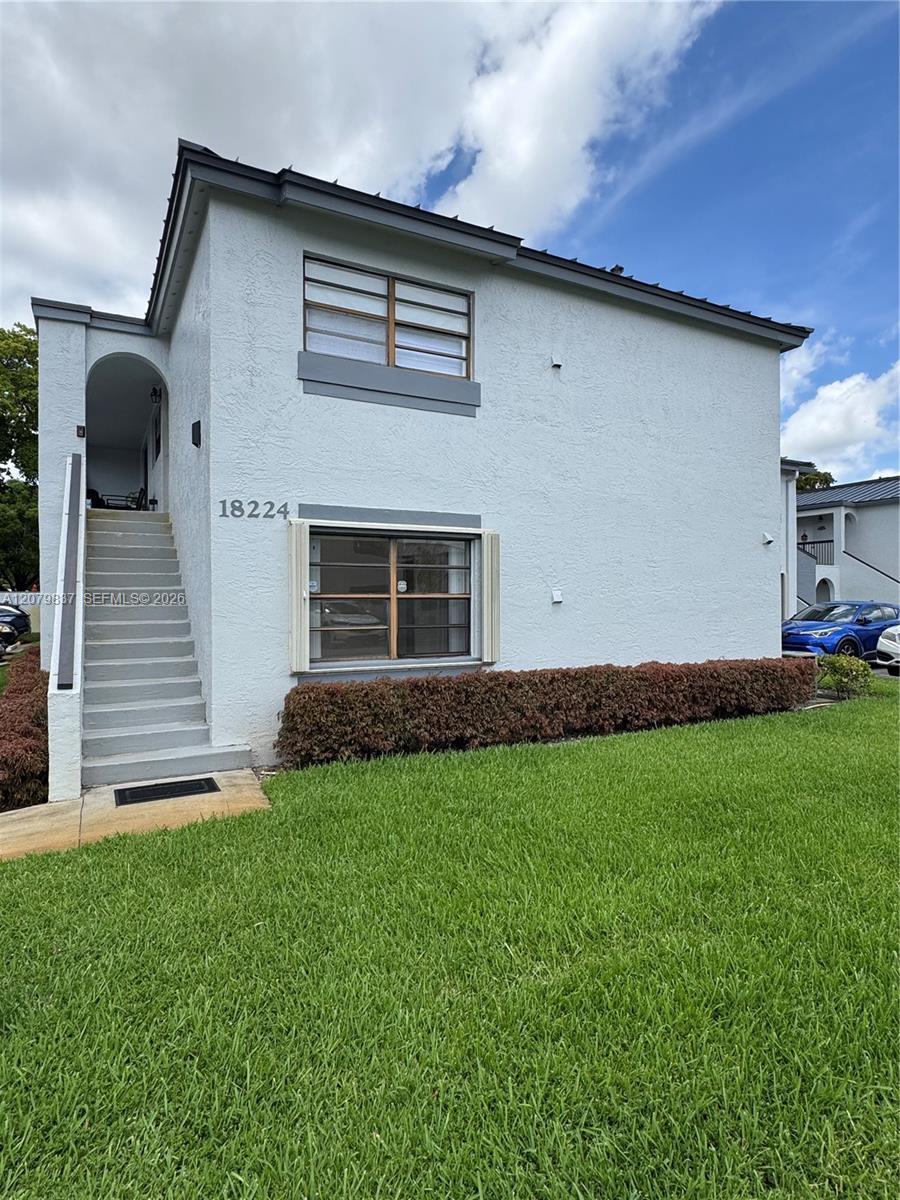 18224 Mediterranean Blvd # 17, Miami FL 33015 photo 2