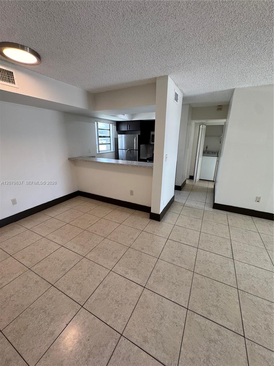 18224 Mediterranean Blvd # 17, Miami FL 33015 photo 5
