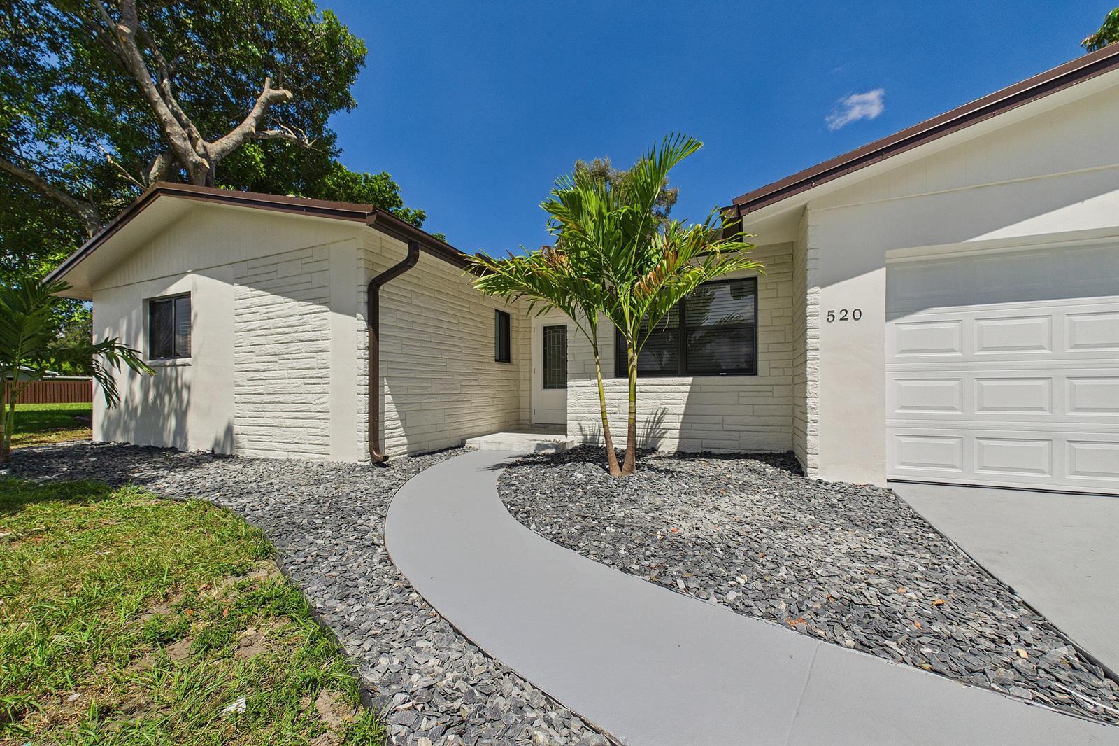 520 NW 43RD Avenue, Plantation FL 33317 photo 4