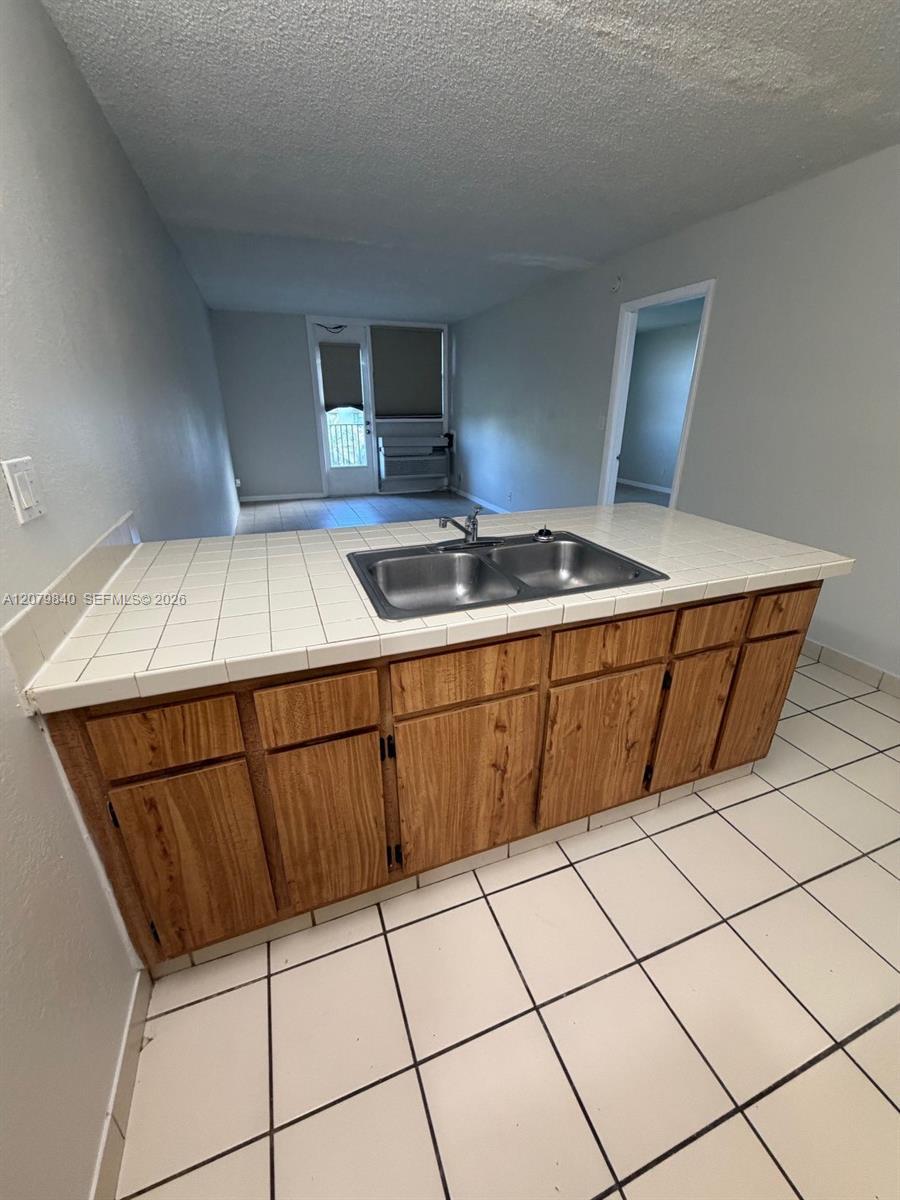 2771 Riverside Dr # A, Coral Springs FL 33065 photo 3