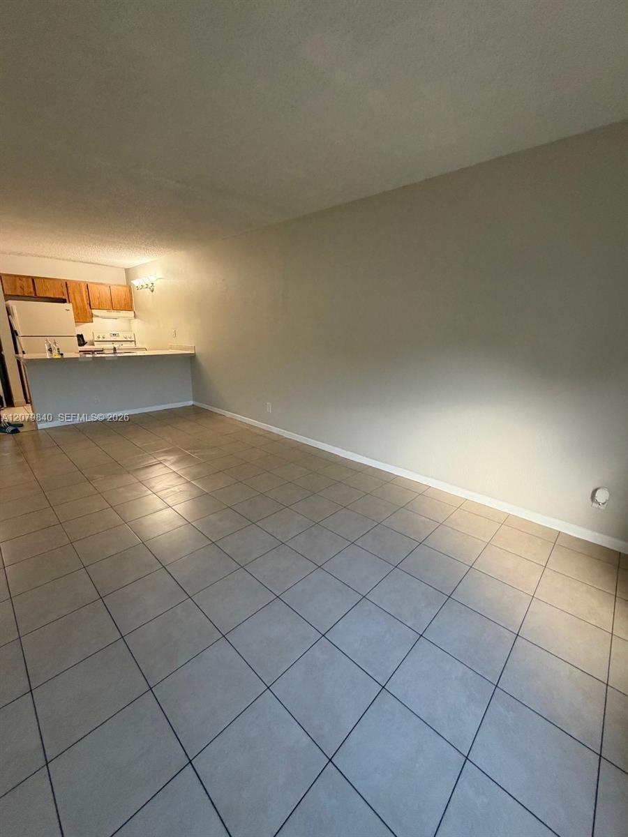 2771 Riverside Dr # A, Coral Springs FL 33065