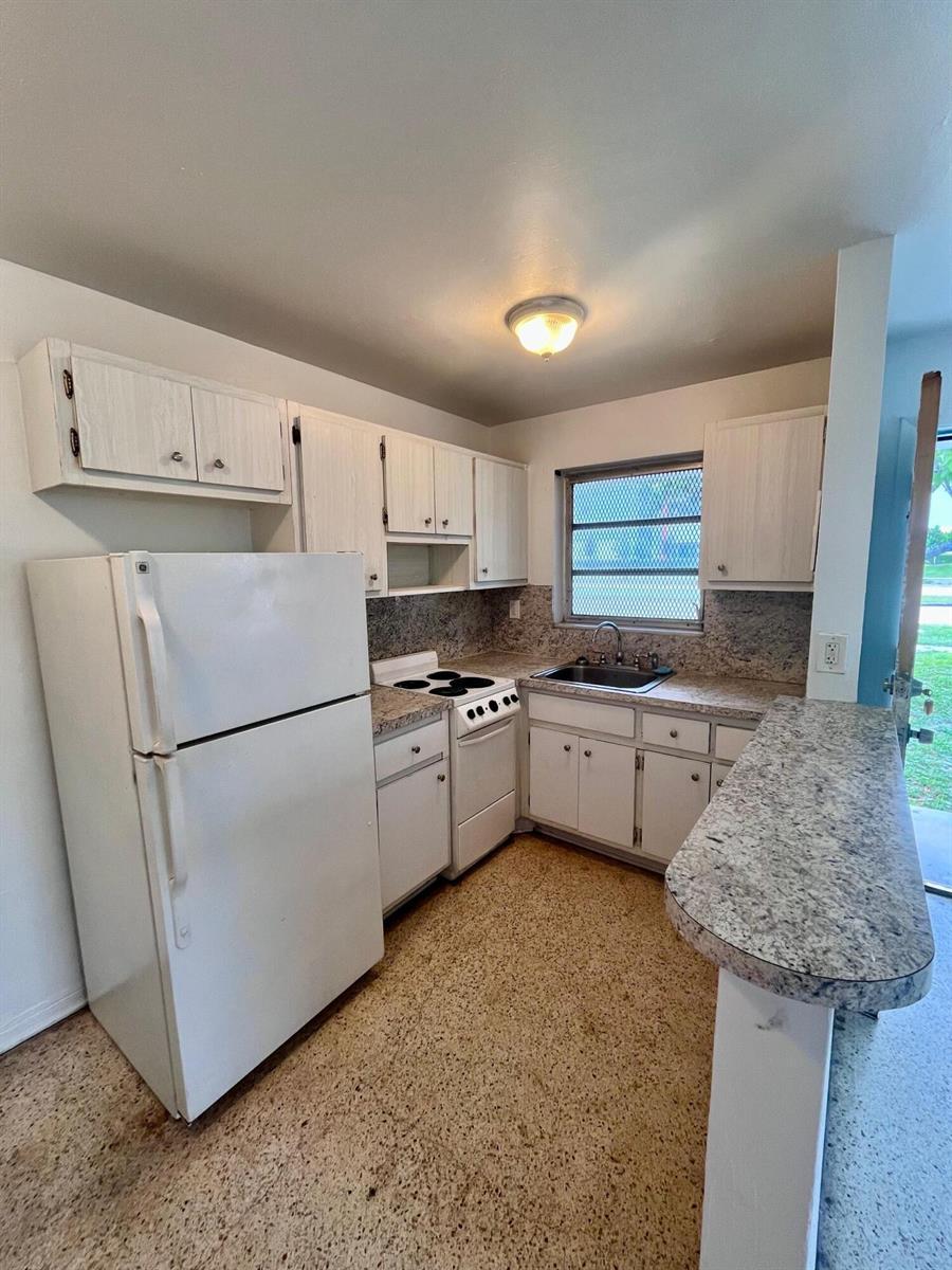 598 Douglas Road # 1, Opa-Locka FL 33054 photo 3
