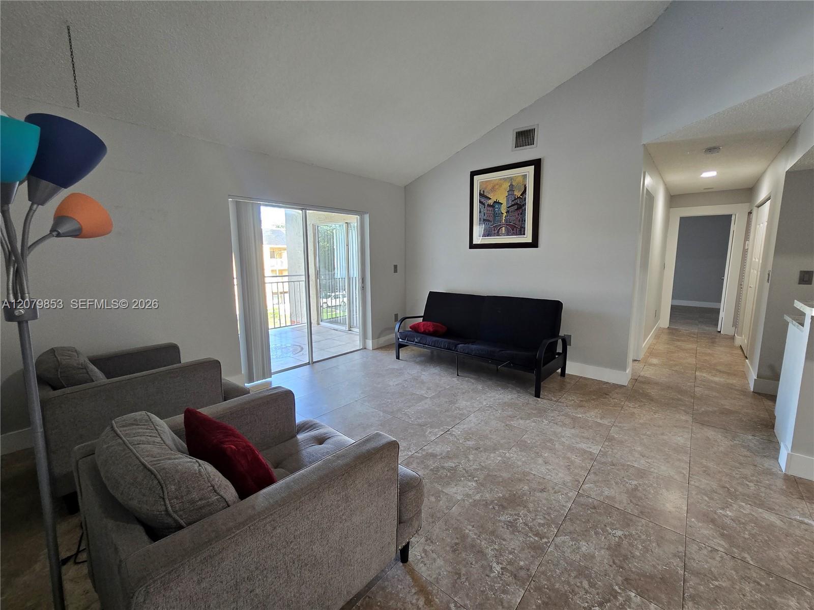 18860 NW 57th Ave # 305, Hialeah FL 33015 photo 2