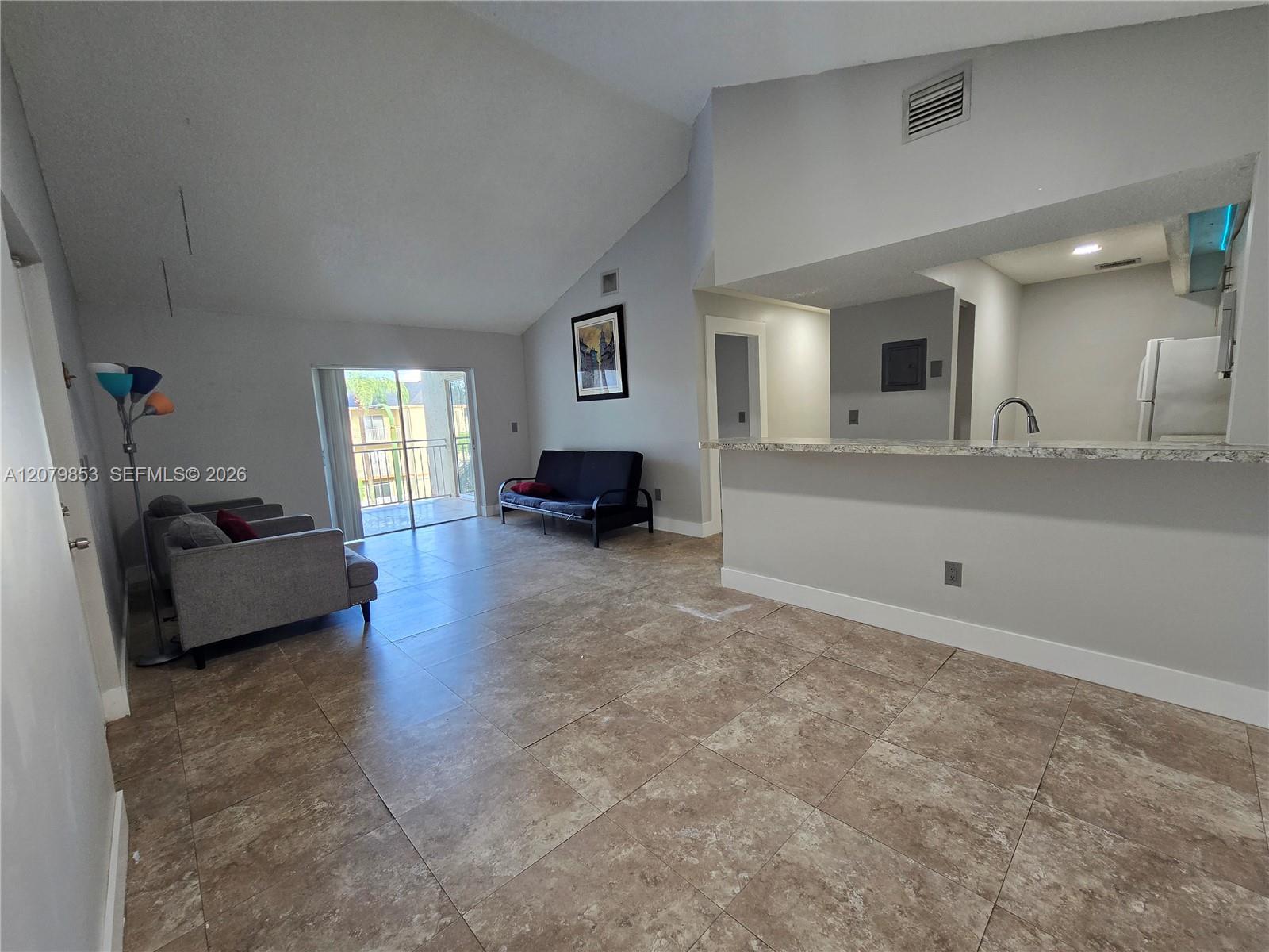 18860 NW 57th Ave # 305, Hialeah FL 33015 photo 3