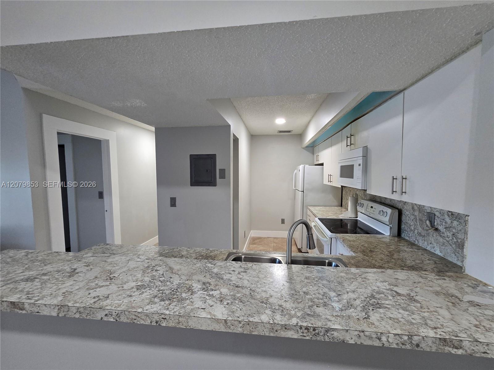 18860 NW 57th Ave # 305, Hialeah FL 33015 photo 5