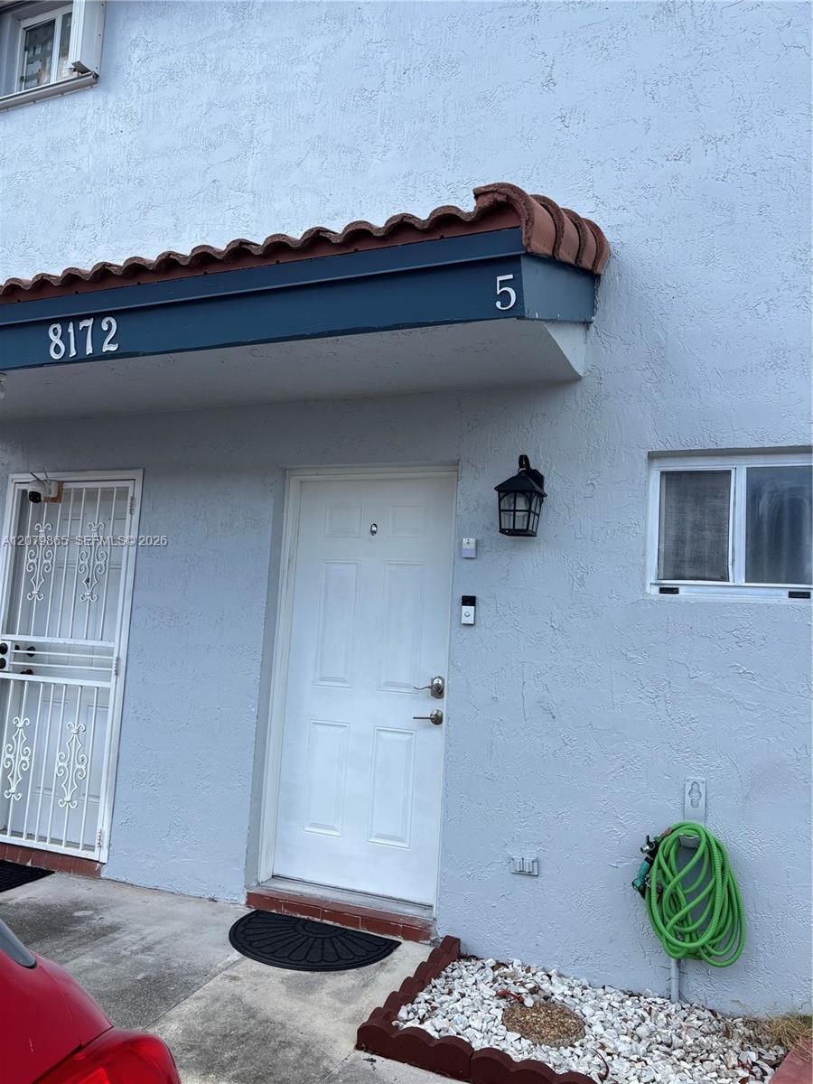 8172 NW 10th St # 5, Miami FL 33126 photo 2