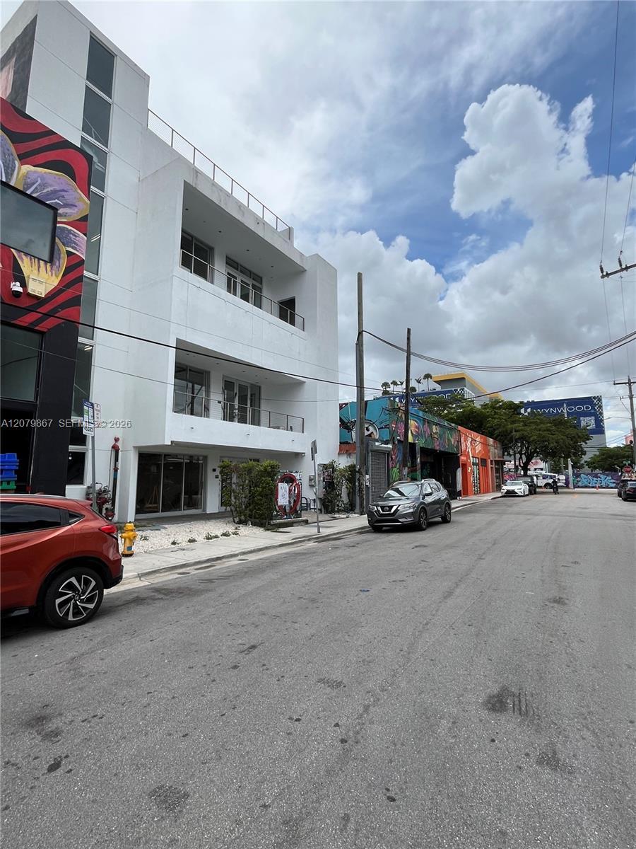 26 NE 25th St, Miami FL 33137 photo 2