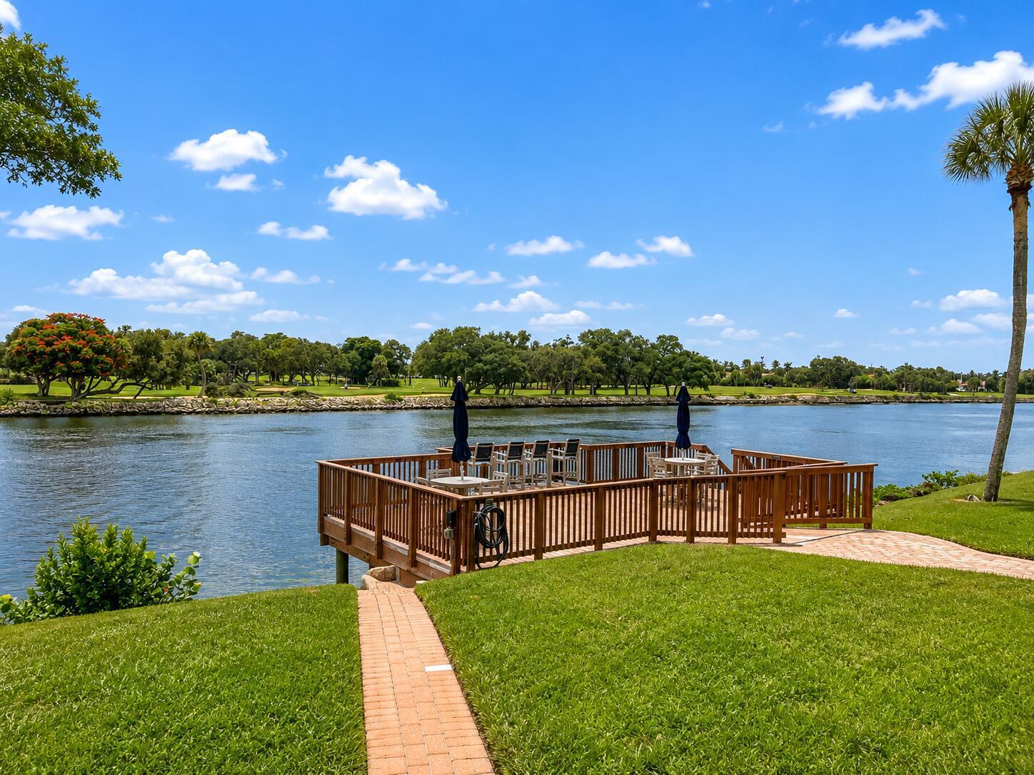 308 Golfview Road # 405, North Palm Beach FL 33408