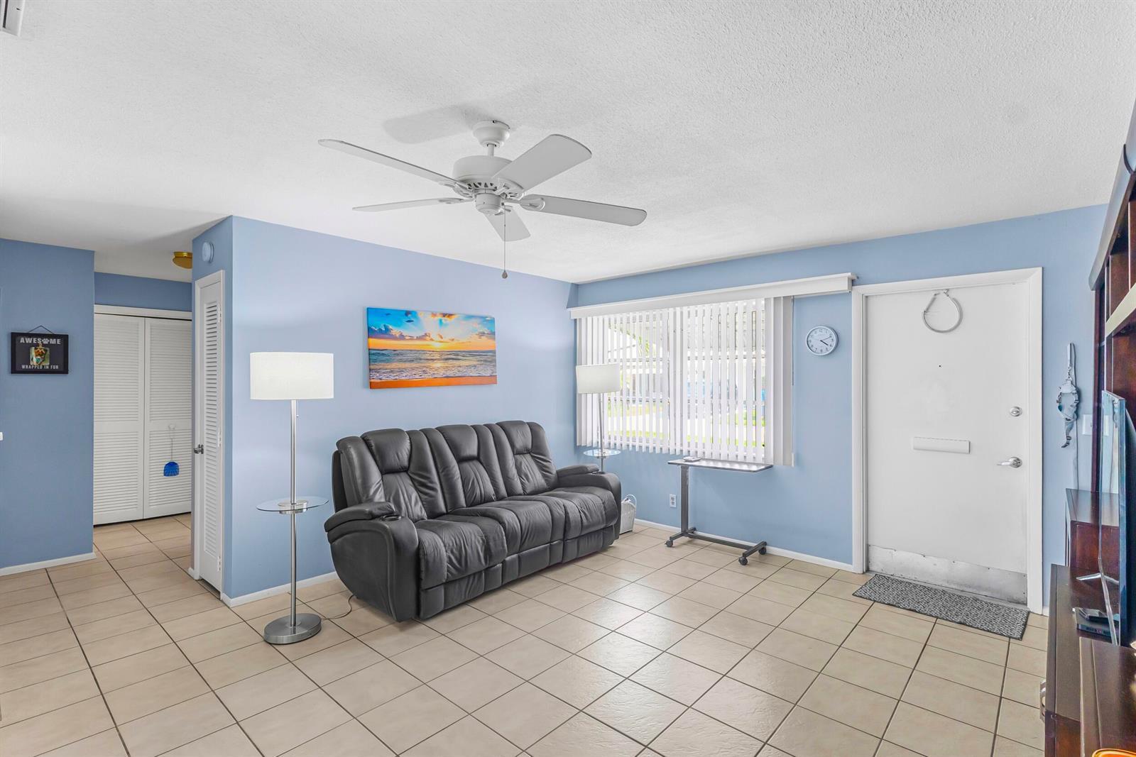 1103 Siesta Avenue, Boynton Beach FL 33426 photo 3