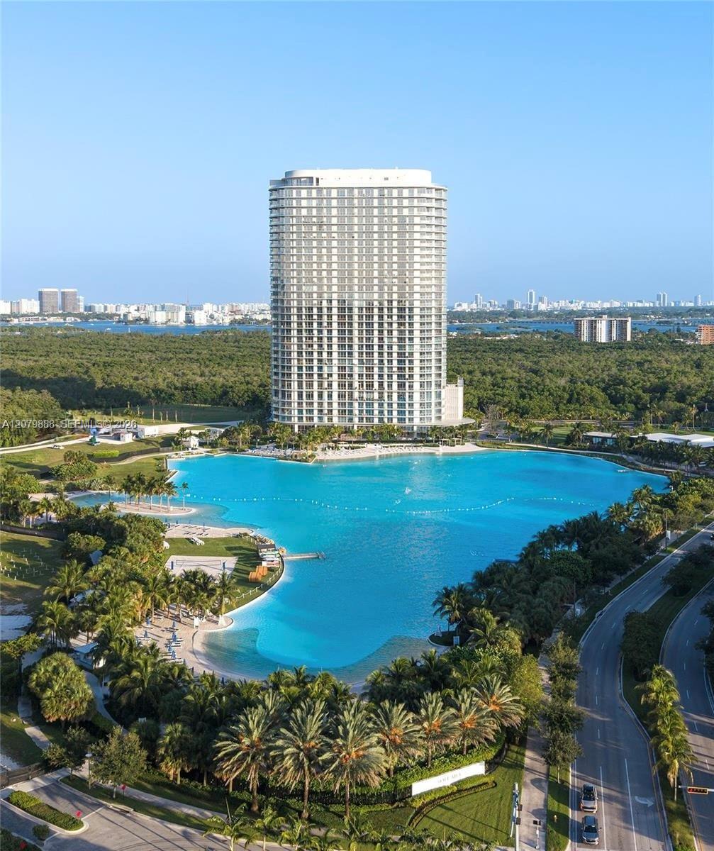 2411 Laguna Circle # 810, North Miami FL 33181 photo 3