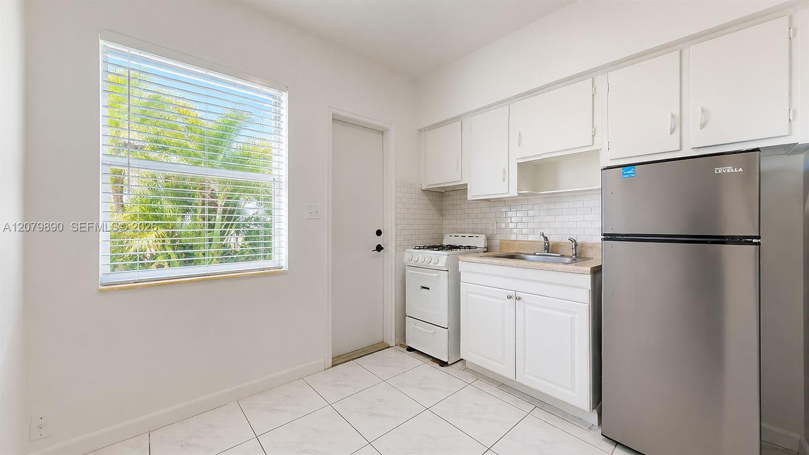 2499 SW 27th St # 3, Miami FL 33133 photo 3