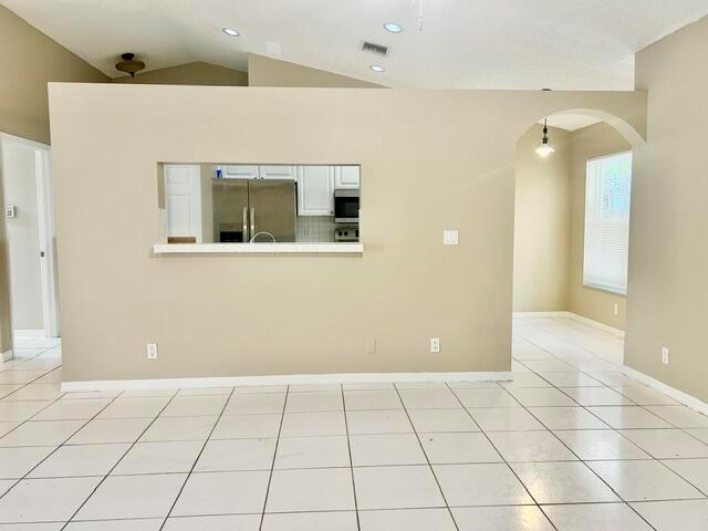7570 NW 47TH Avenue, Coconut Creek FL 33073 photo 4