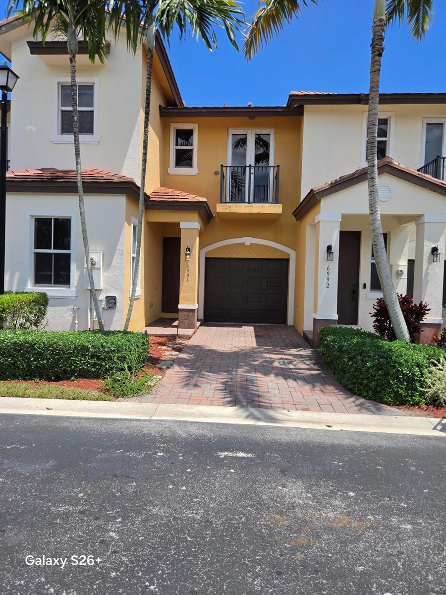 6994 Long Pine Circle, Coconut Creek FL 33073
