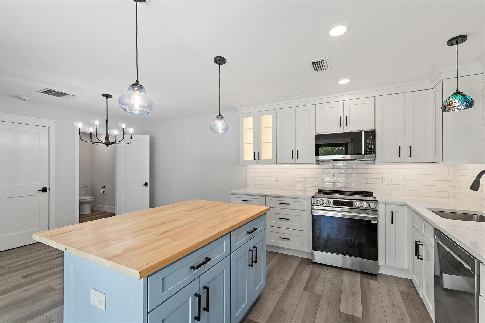 141 E Riverside Drive # 6A, Jupiter FL 33469 photo 4