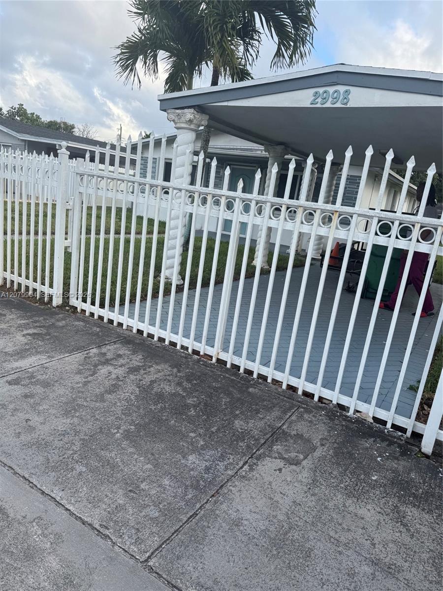 2998 NW 94th St # 2998, Miami FL 33147 photo 2