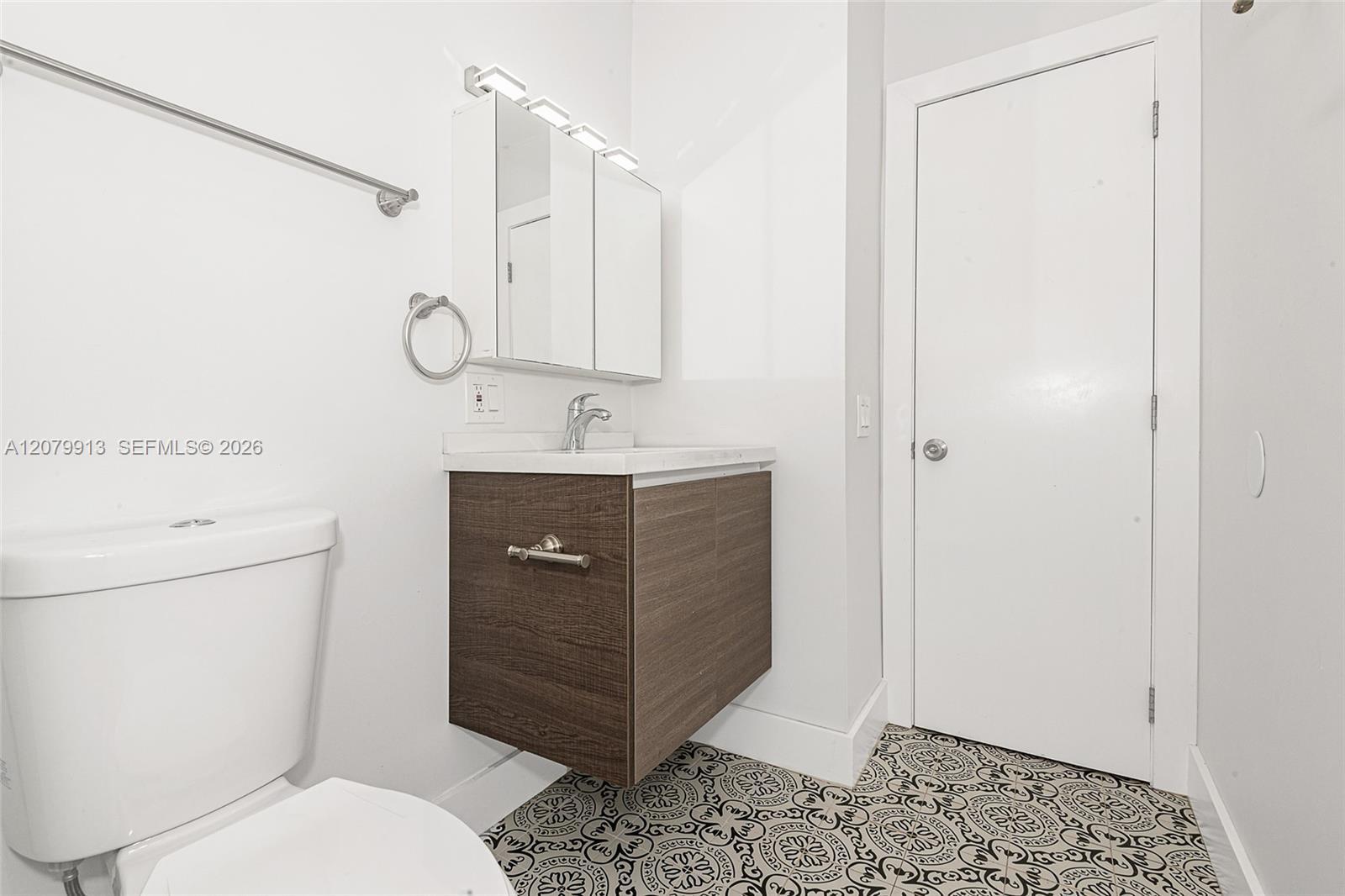 6910 Bay Dr # 6, Miami Beach FL 33141 photo 5