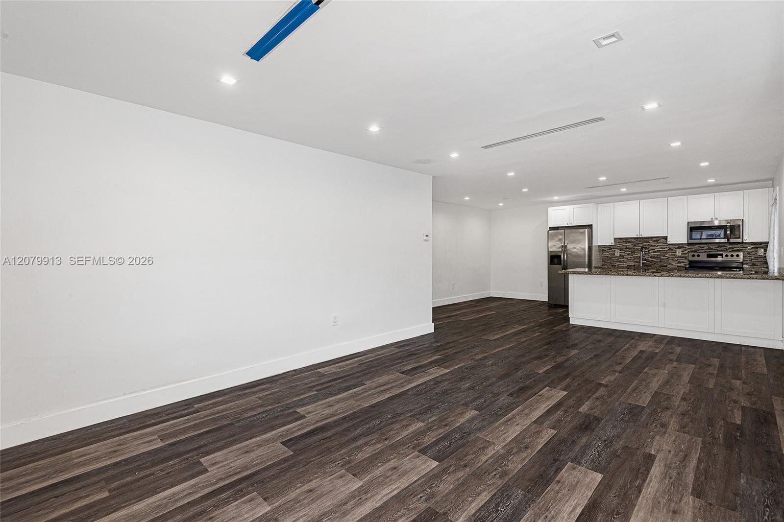 6910 Bay Dr # 6, Miami Beach FL 33141 photo 4