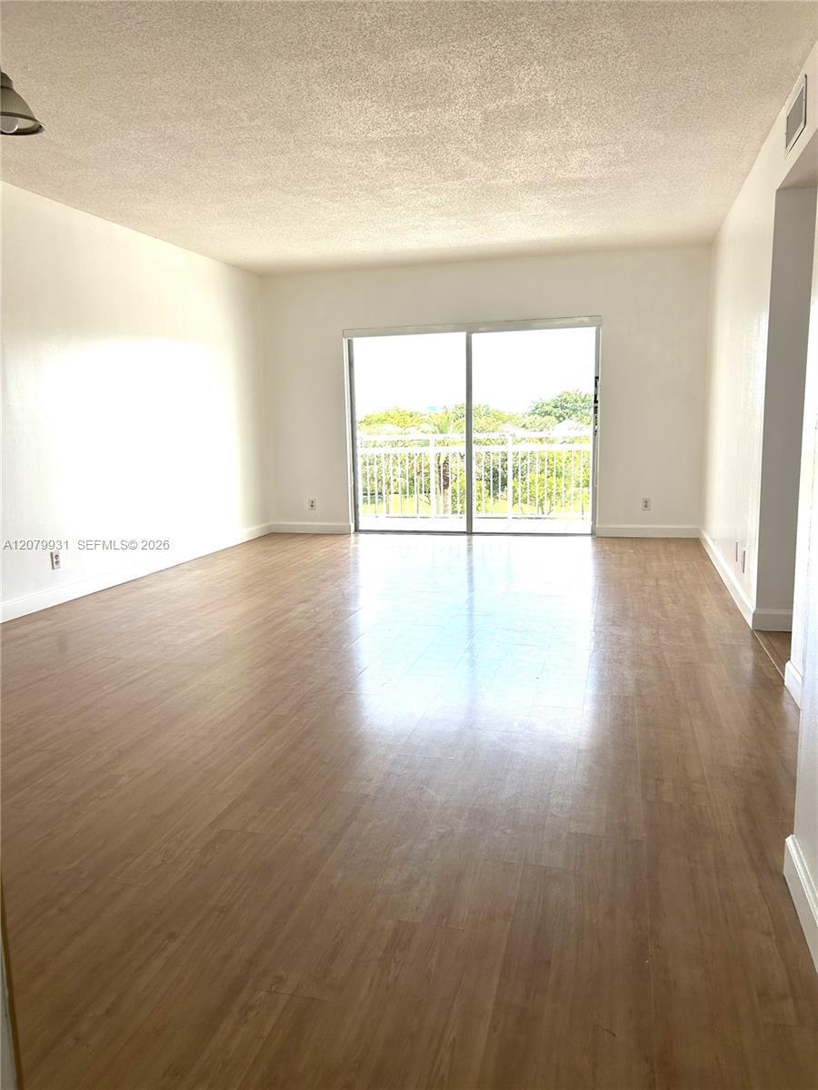 4400 Hillcrest Dr # 402B, Hollywood FL 33021 photo 3