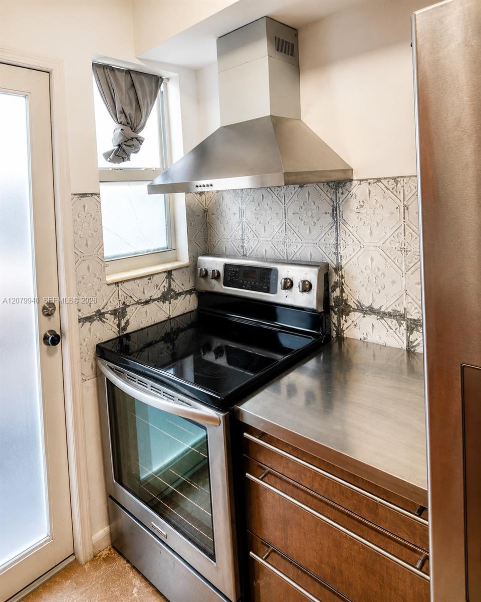 549 Meridian Ave # 4, Miami Beach FL 33139 photo 5