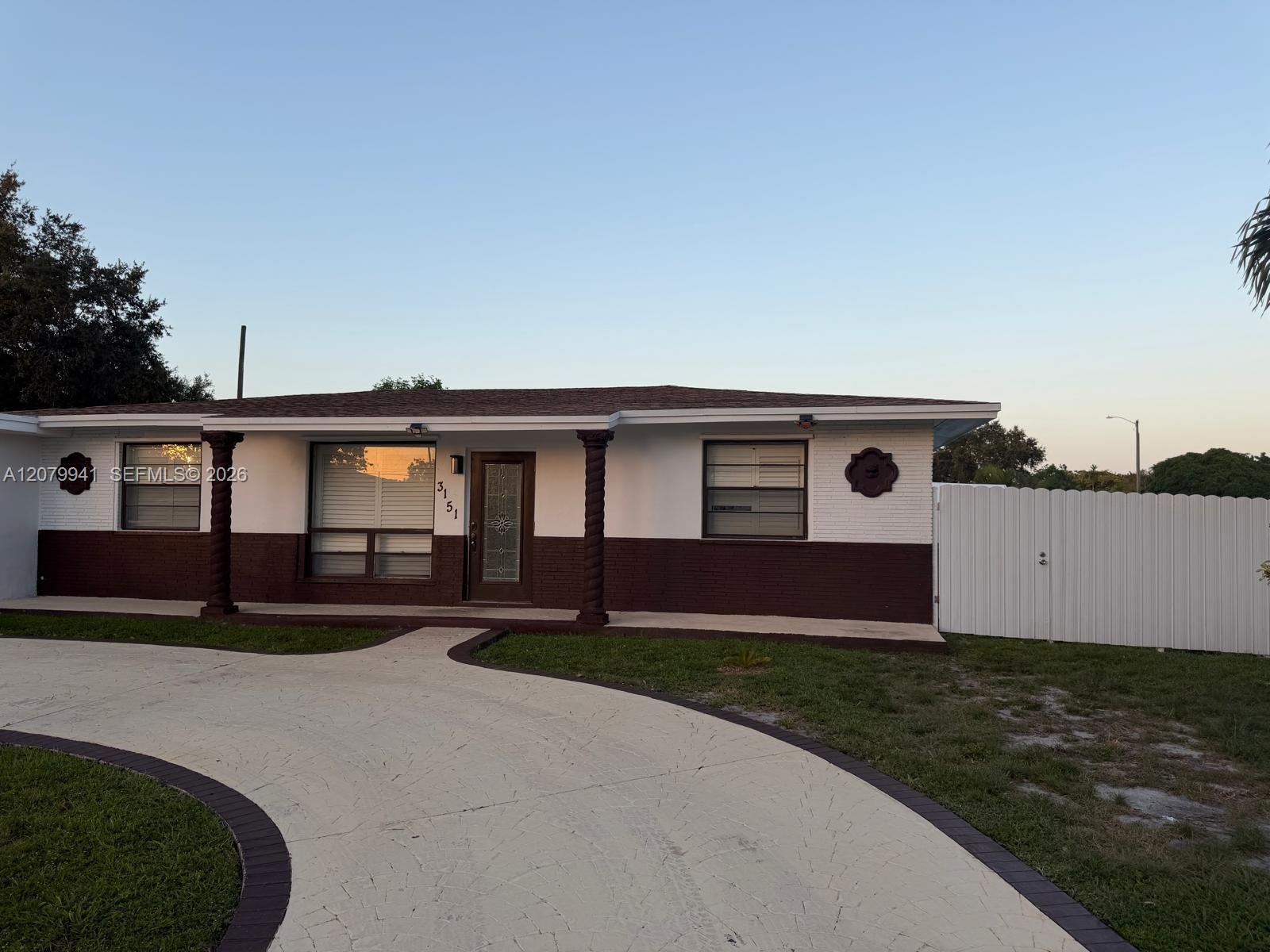 3151 SW 37th Ave, West Park FL 33023