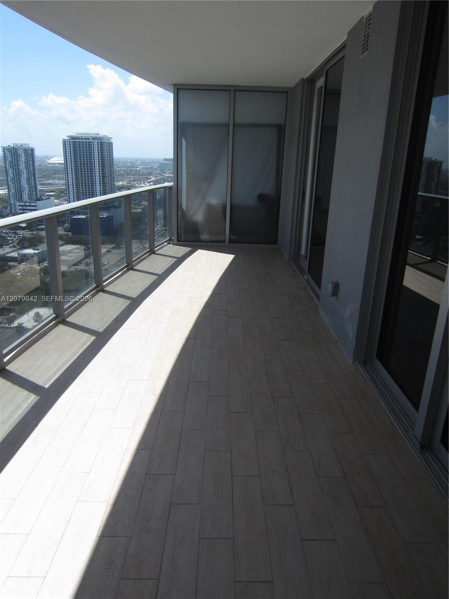 488 NE 18th St # 3404, Miami FL 33132 photo 3