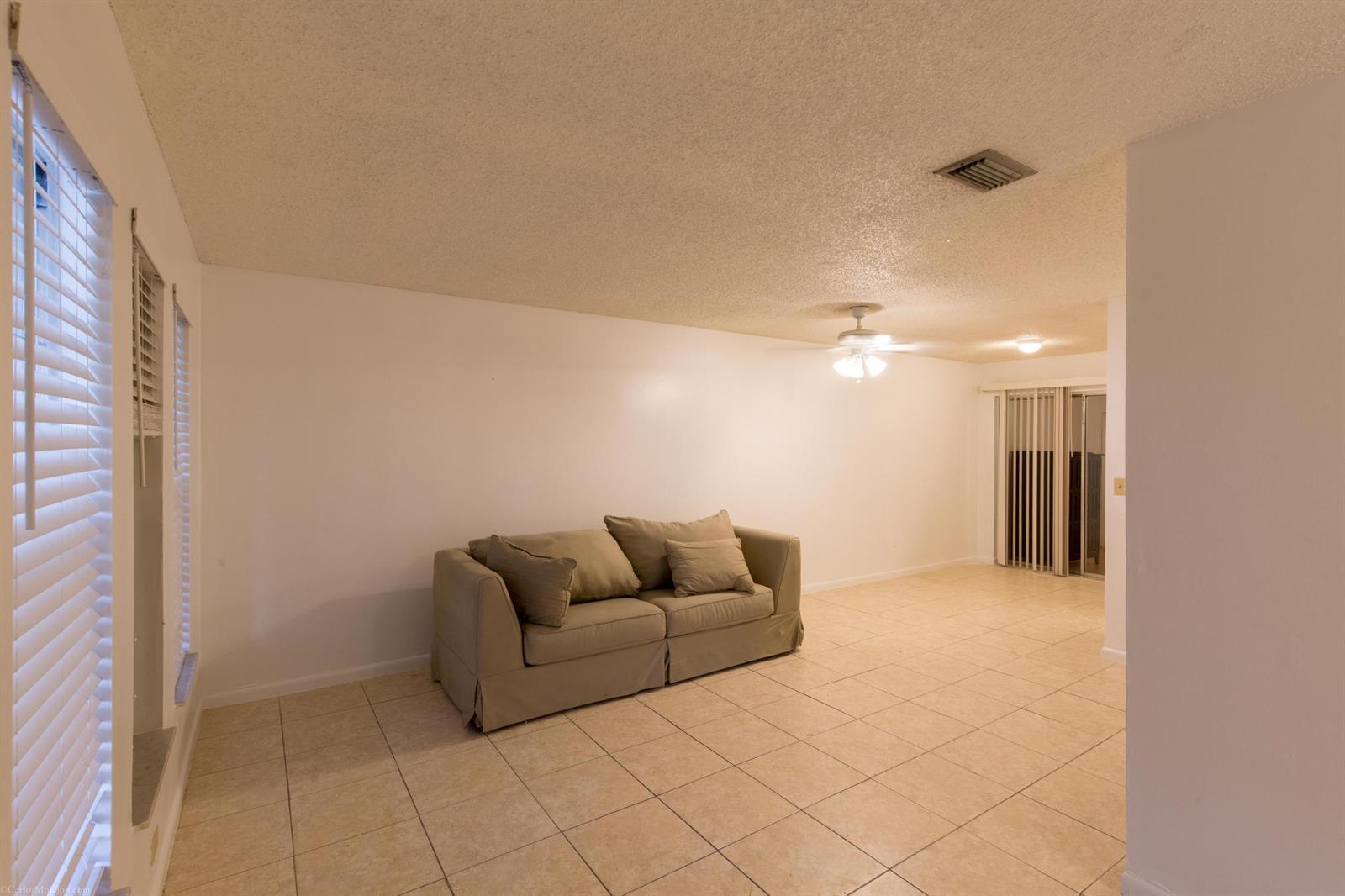 1348 Riverside Circle, Wellington FL 33414 photo 2