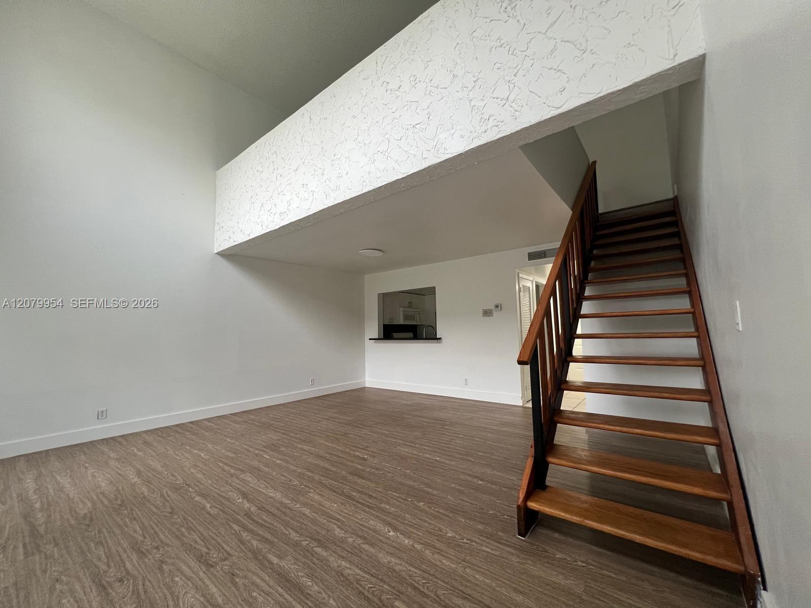 18051 NW 68th Ave # L101, Hialeah FL 33015 photo 4