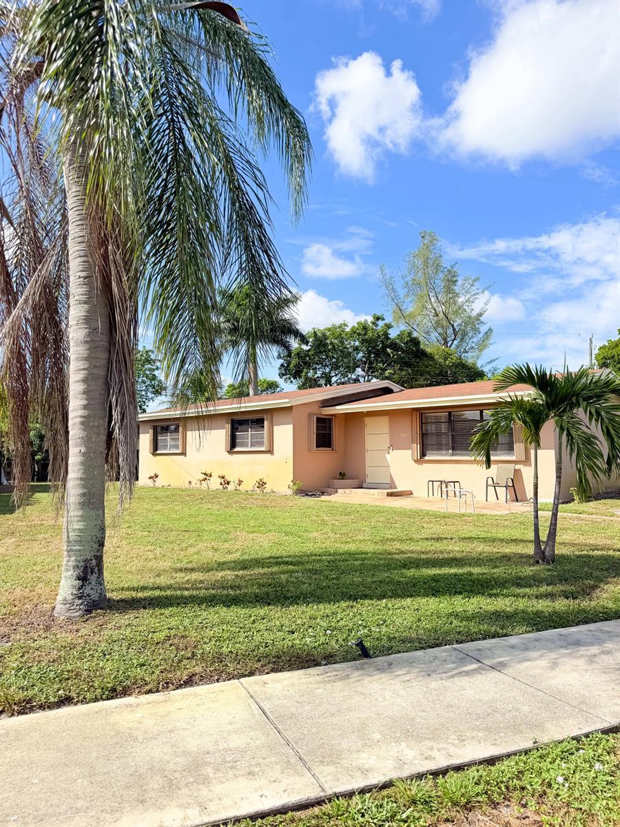 1200 NW 18th Street, Fort Lauderdale FL 33311 photo 2
