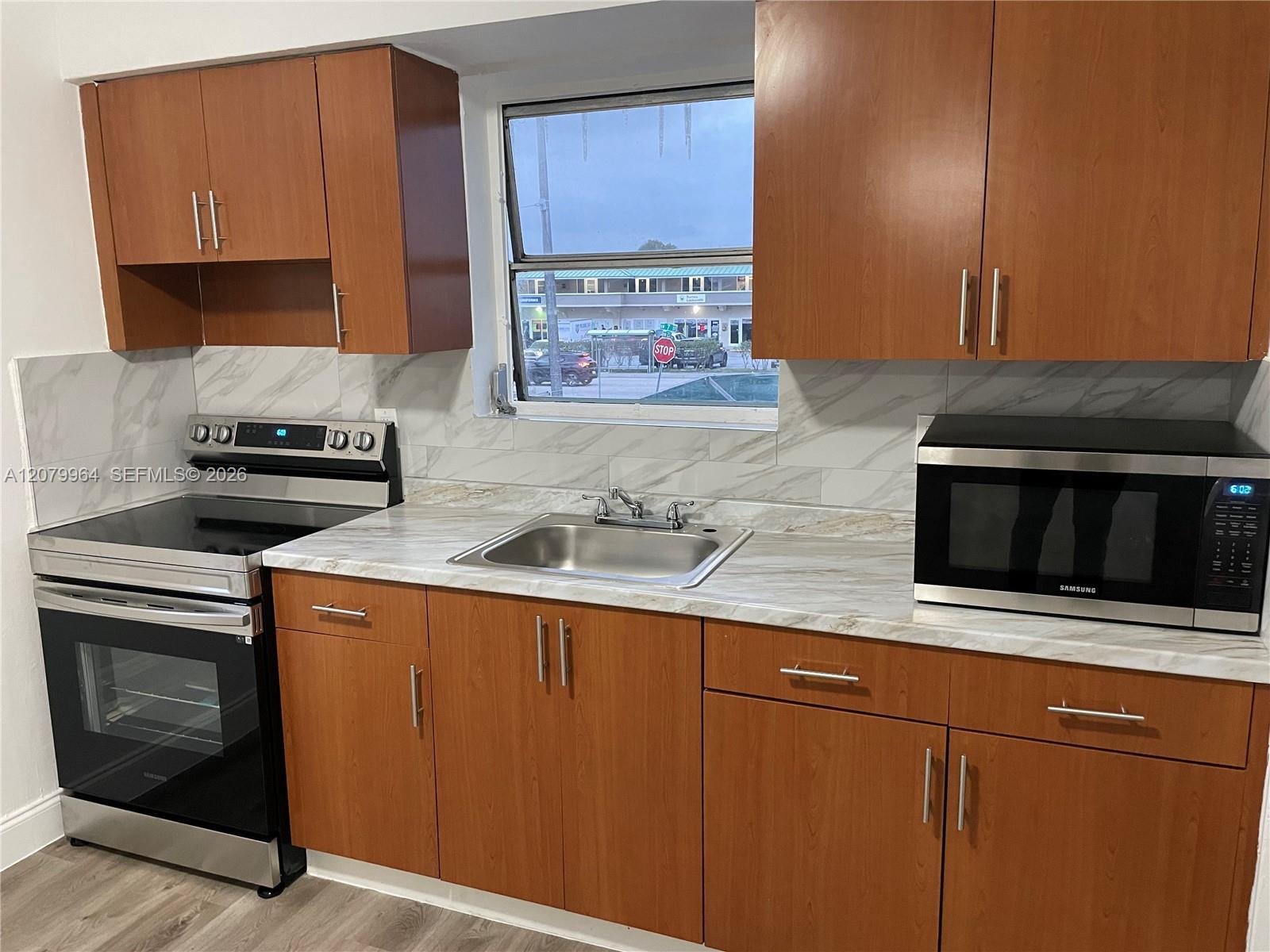 633 NW 23rd Ct # 2, Miami FL 33125 photo 3