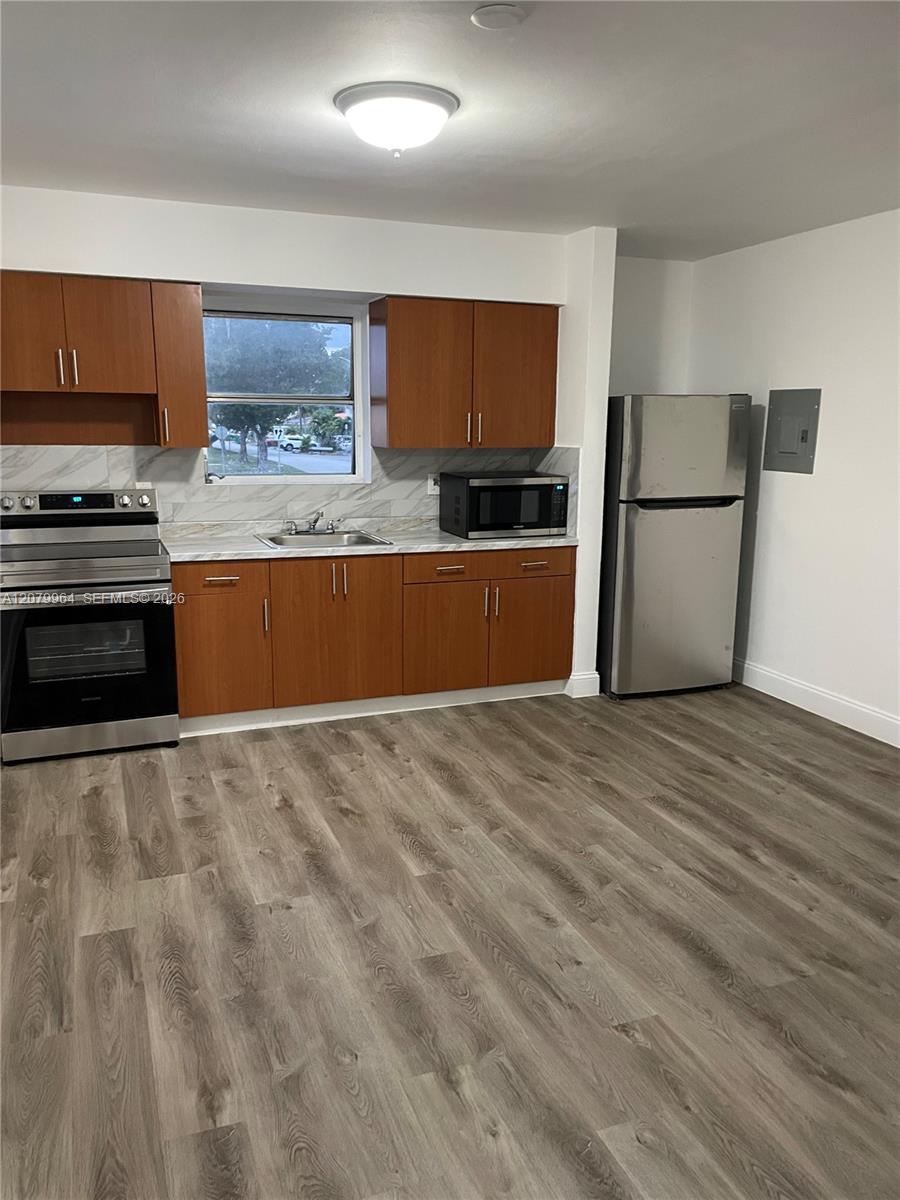 633 NW 23rd Ct # 2, Miami FL 33125 photo 5