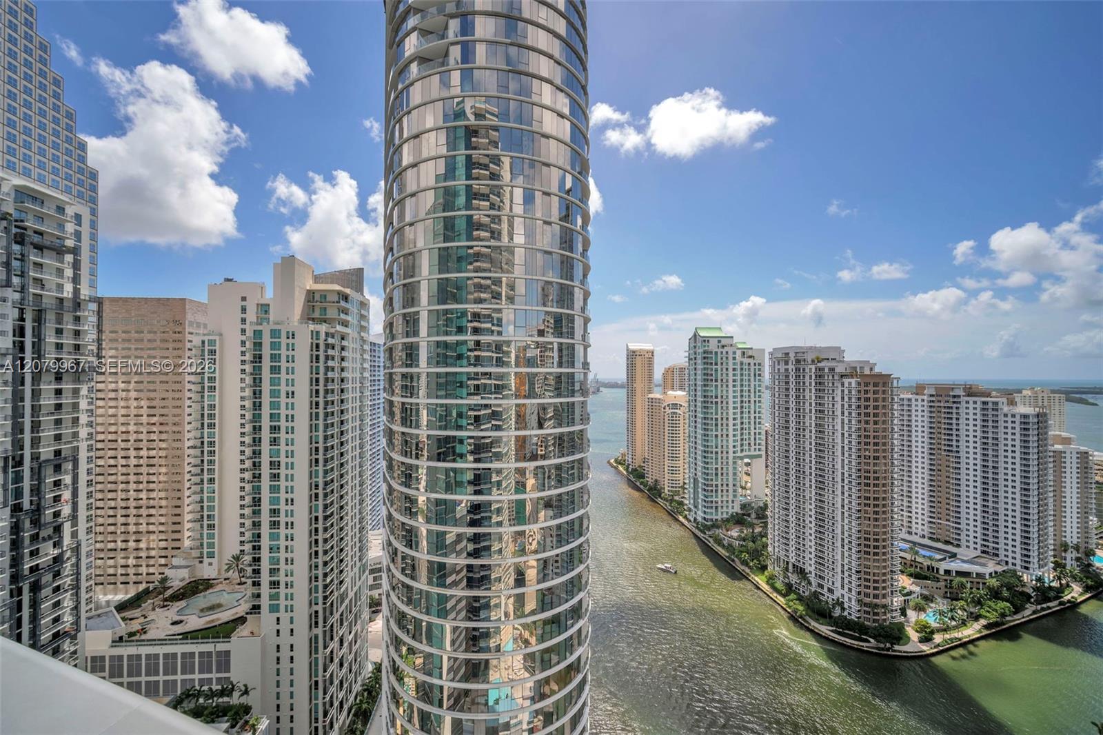 200 Biscayne Boulevard Way # 3703, Miami FL 33131